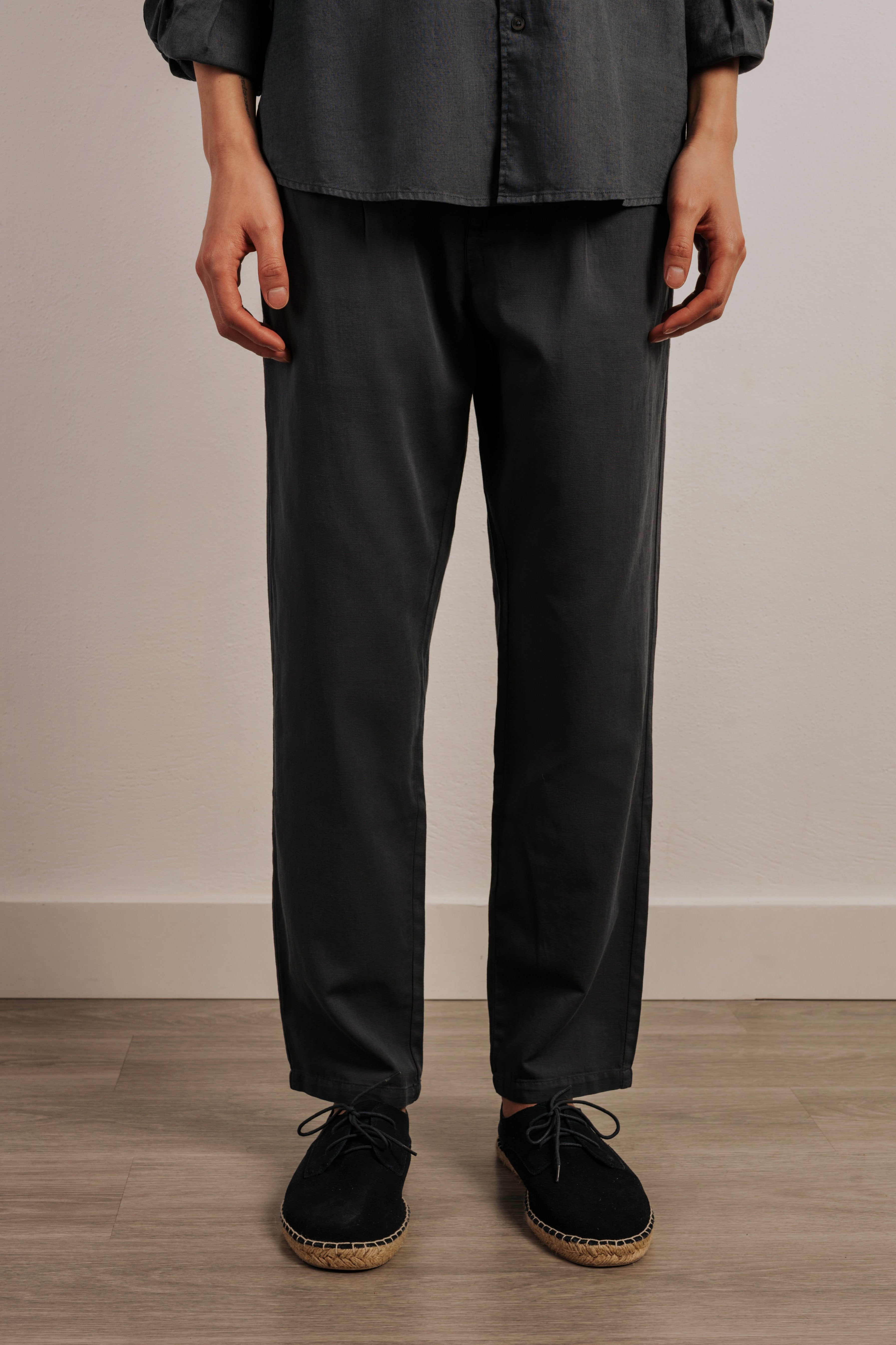Pantalón con lino chino pinzas