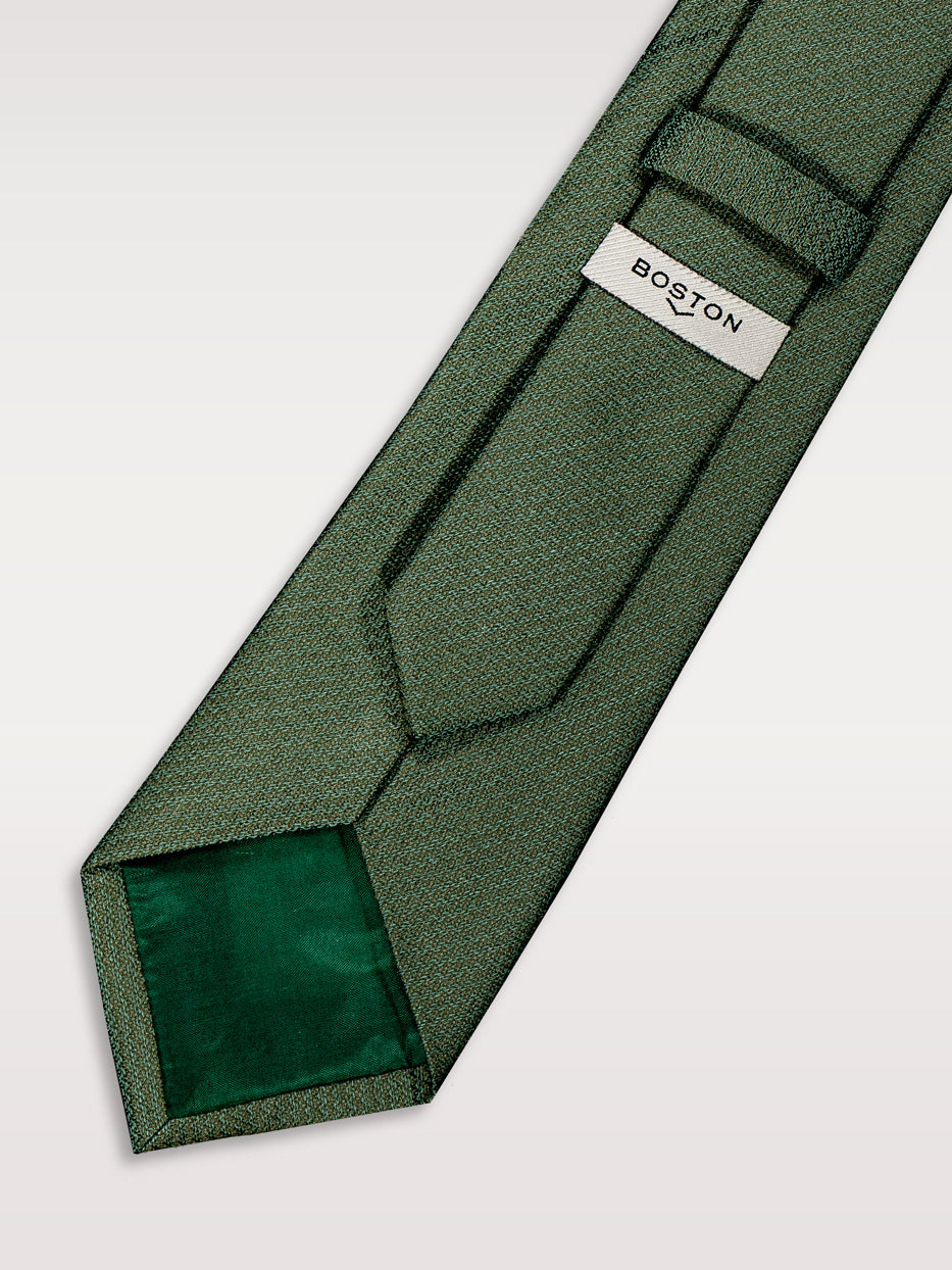 Plain tie