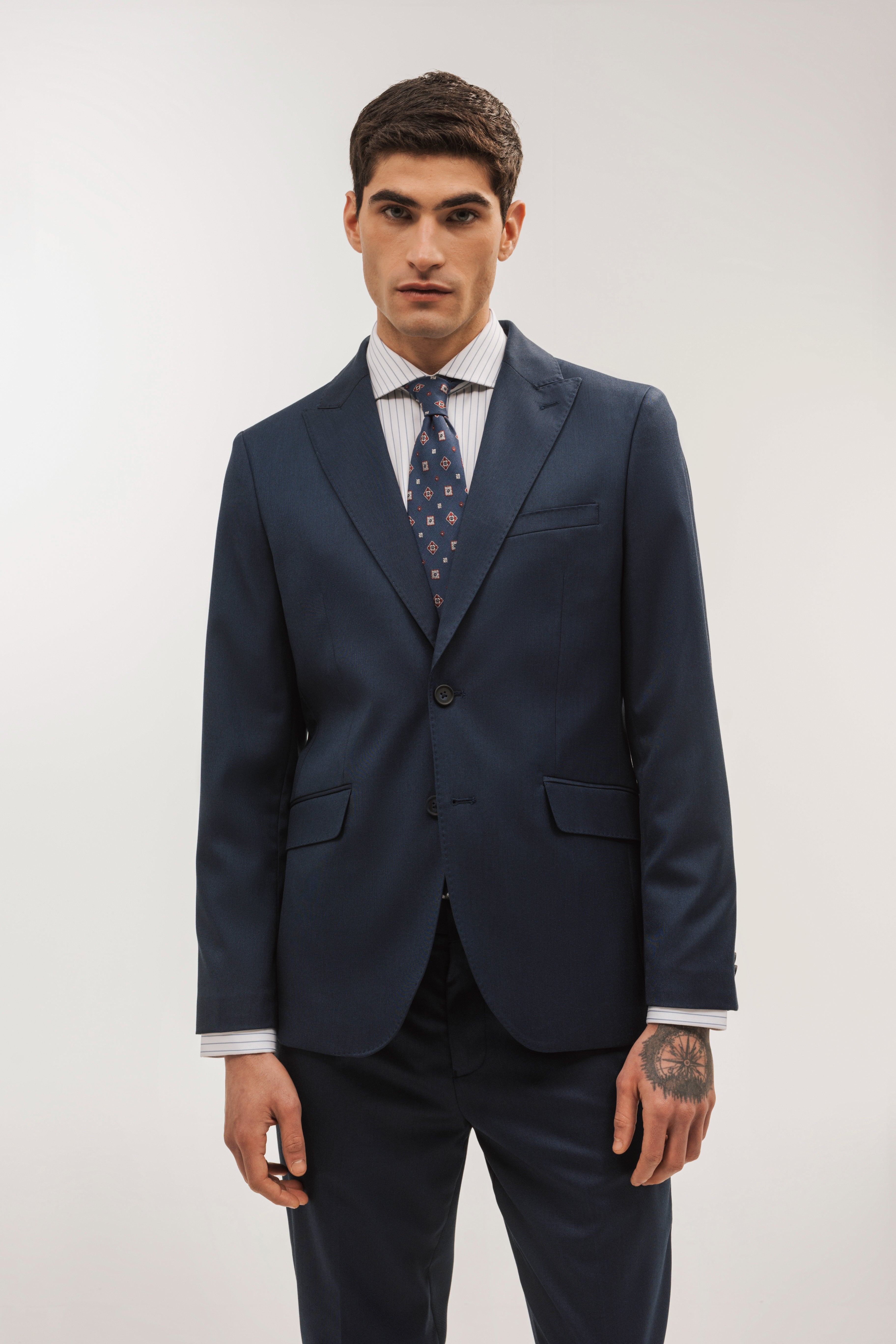 Americana traje slim fit falso liso