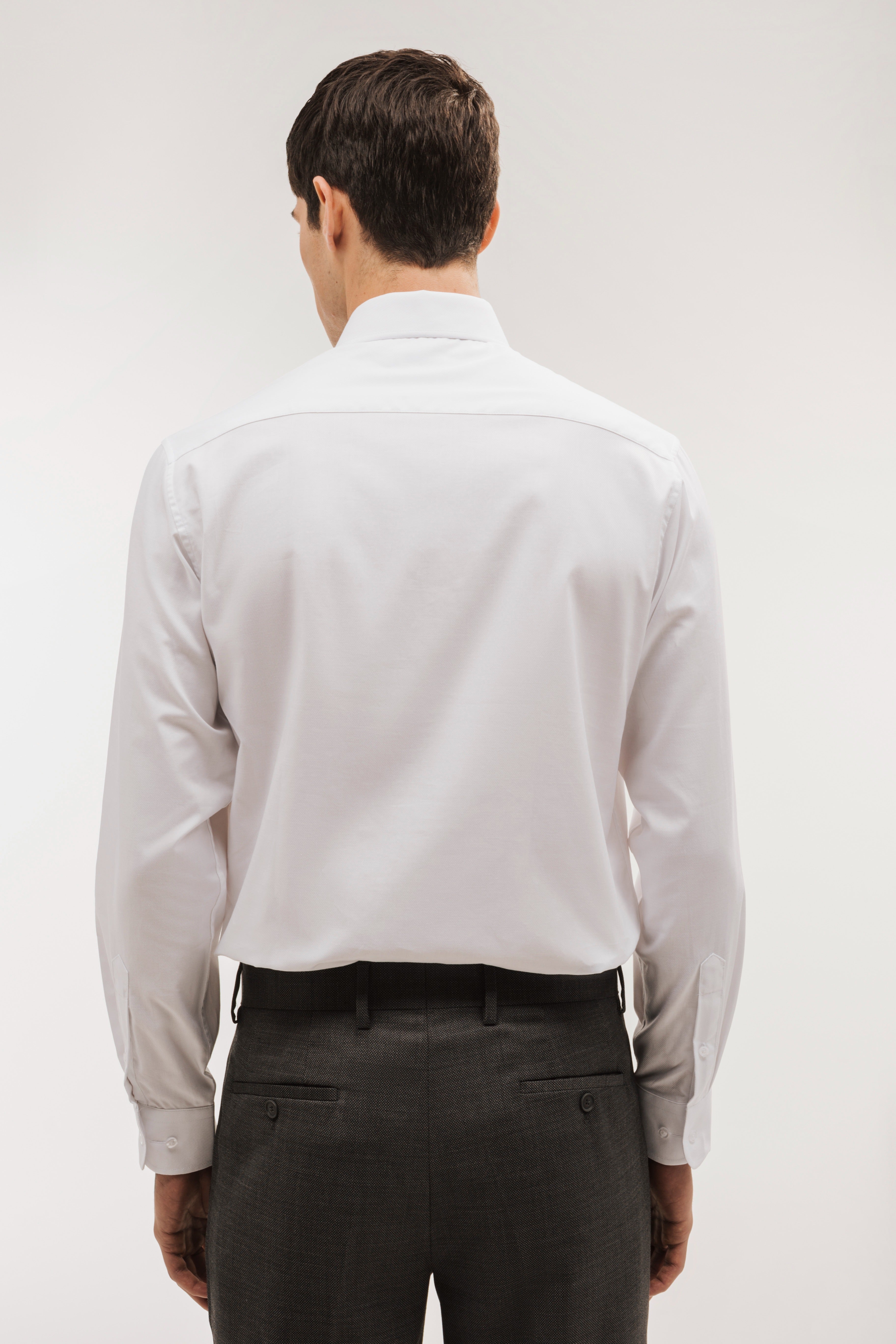 Pantalón traje lana slim fit falso liso