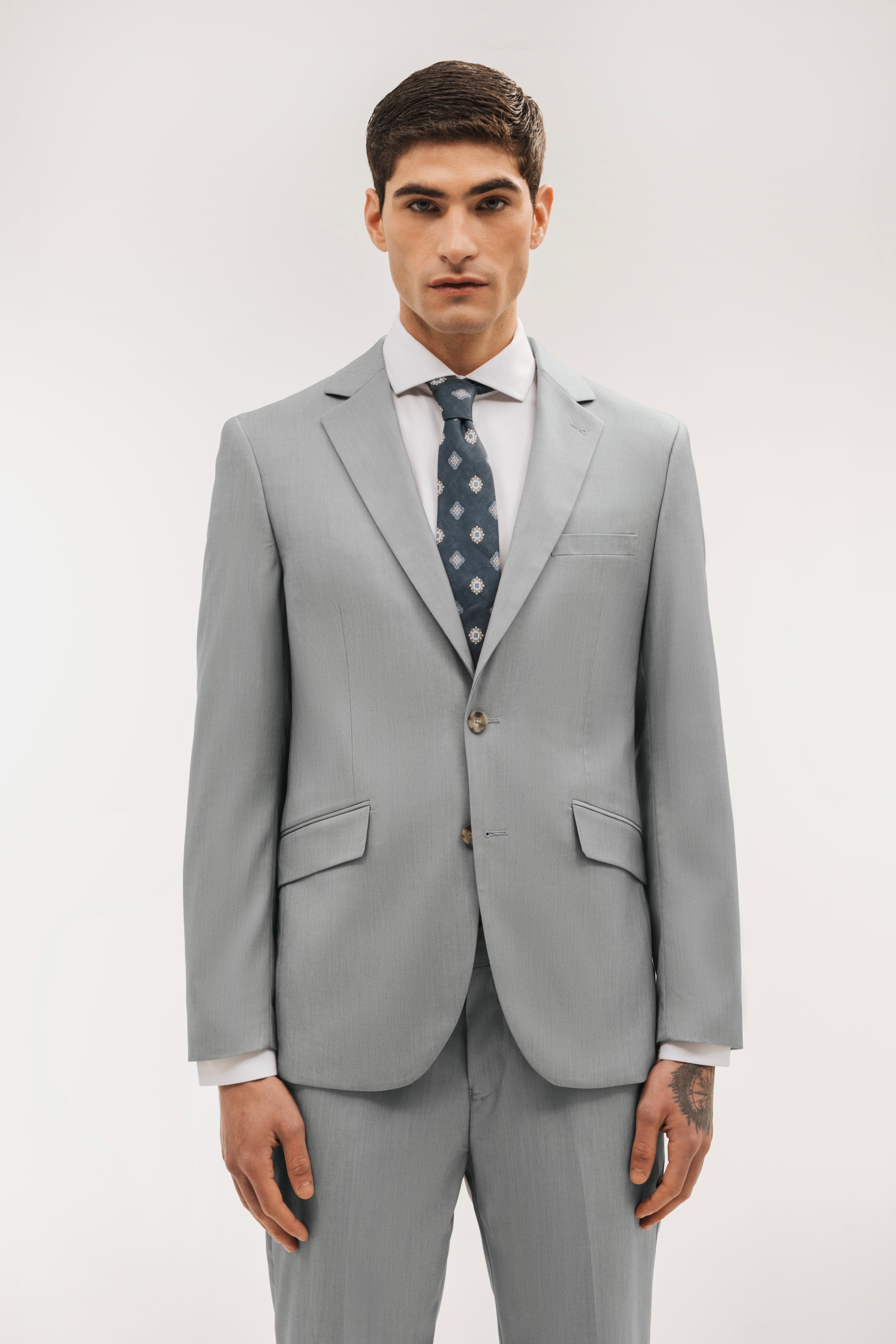 Americana traje slim fit falso liso