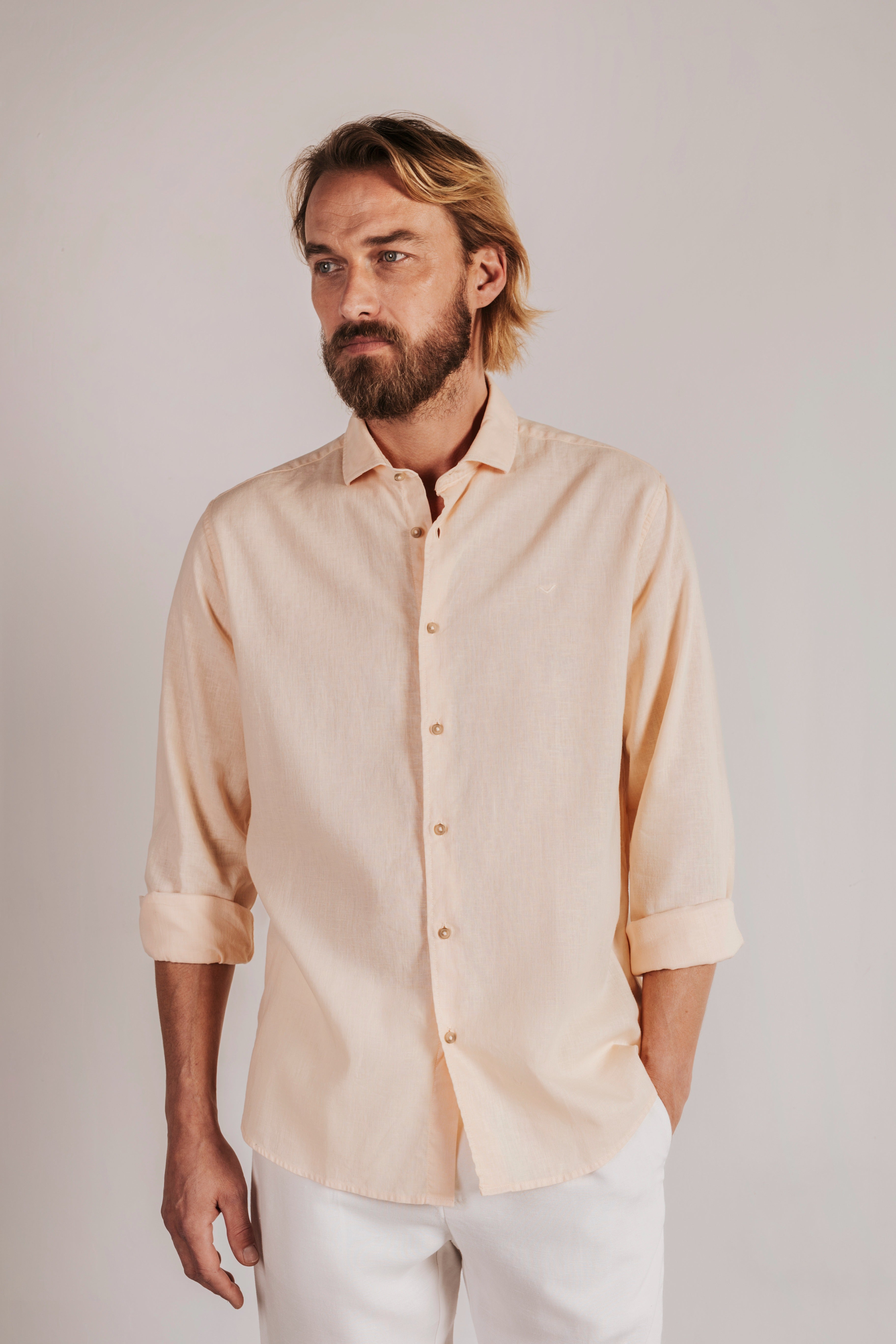 Camisa regular fit lino