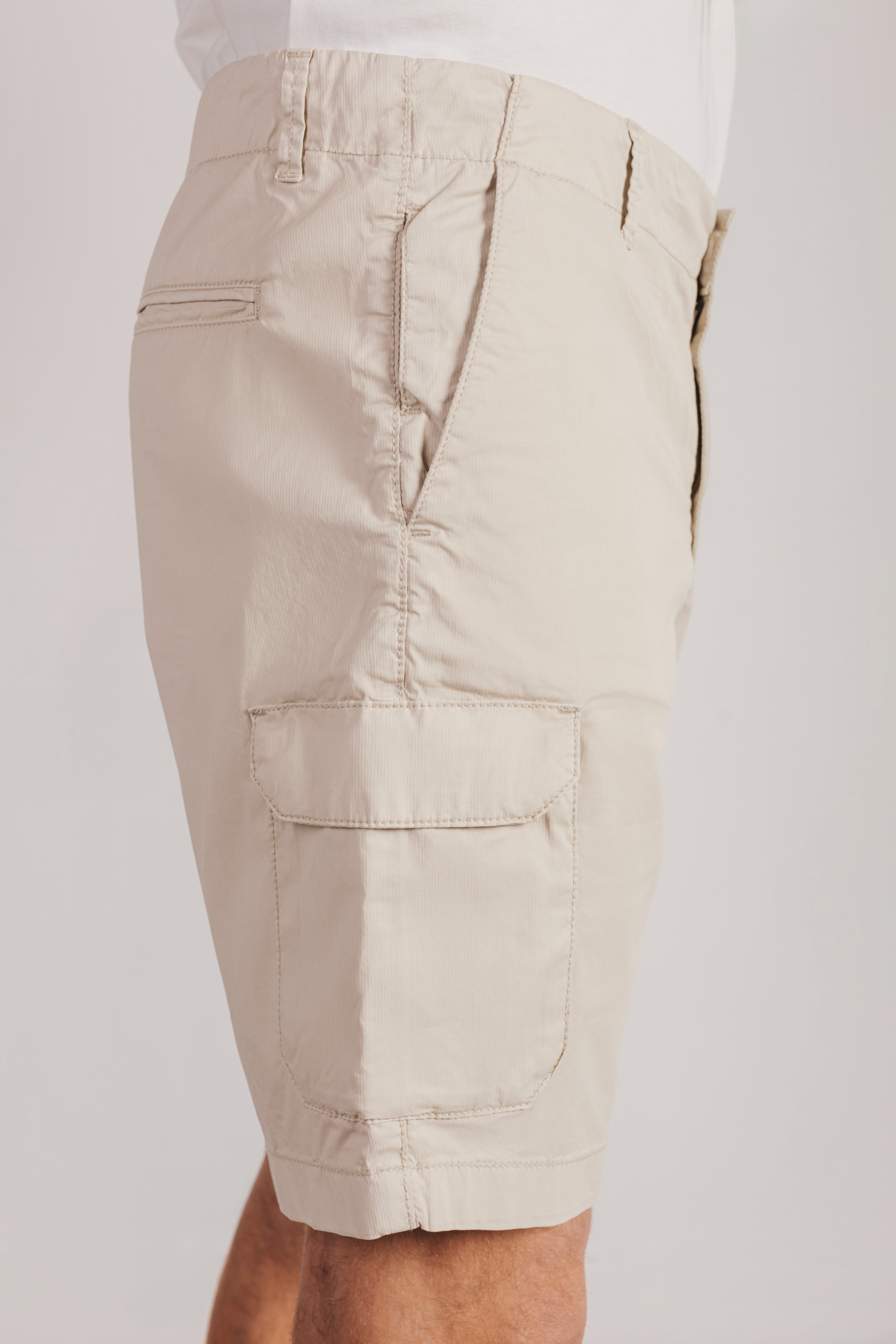 Bermuda chino cargo