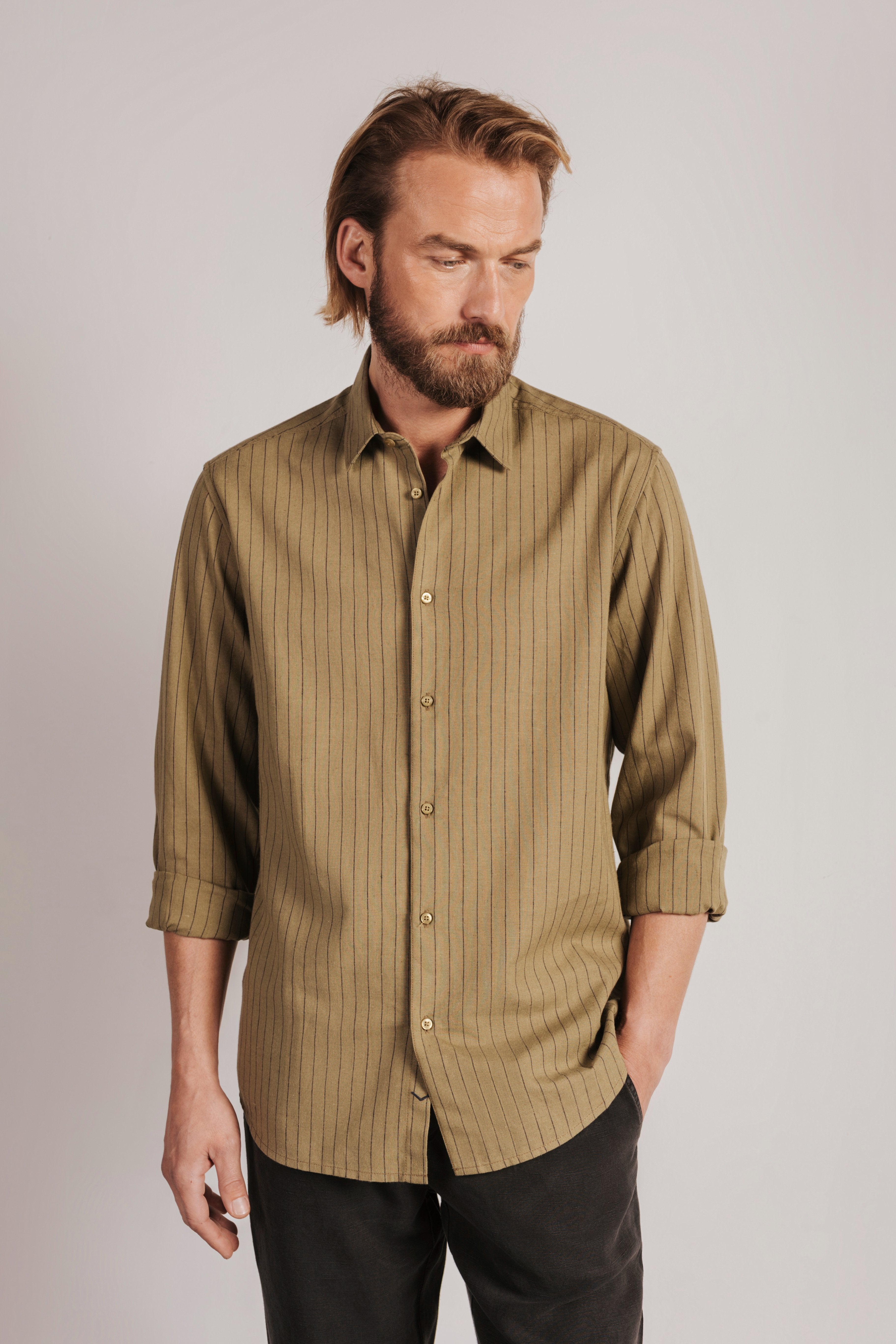 Camisa regular fit rayas lino