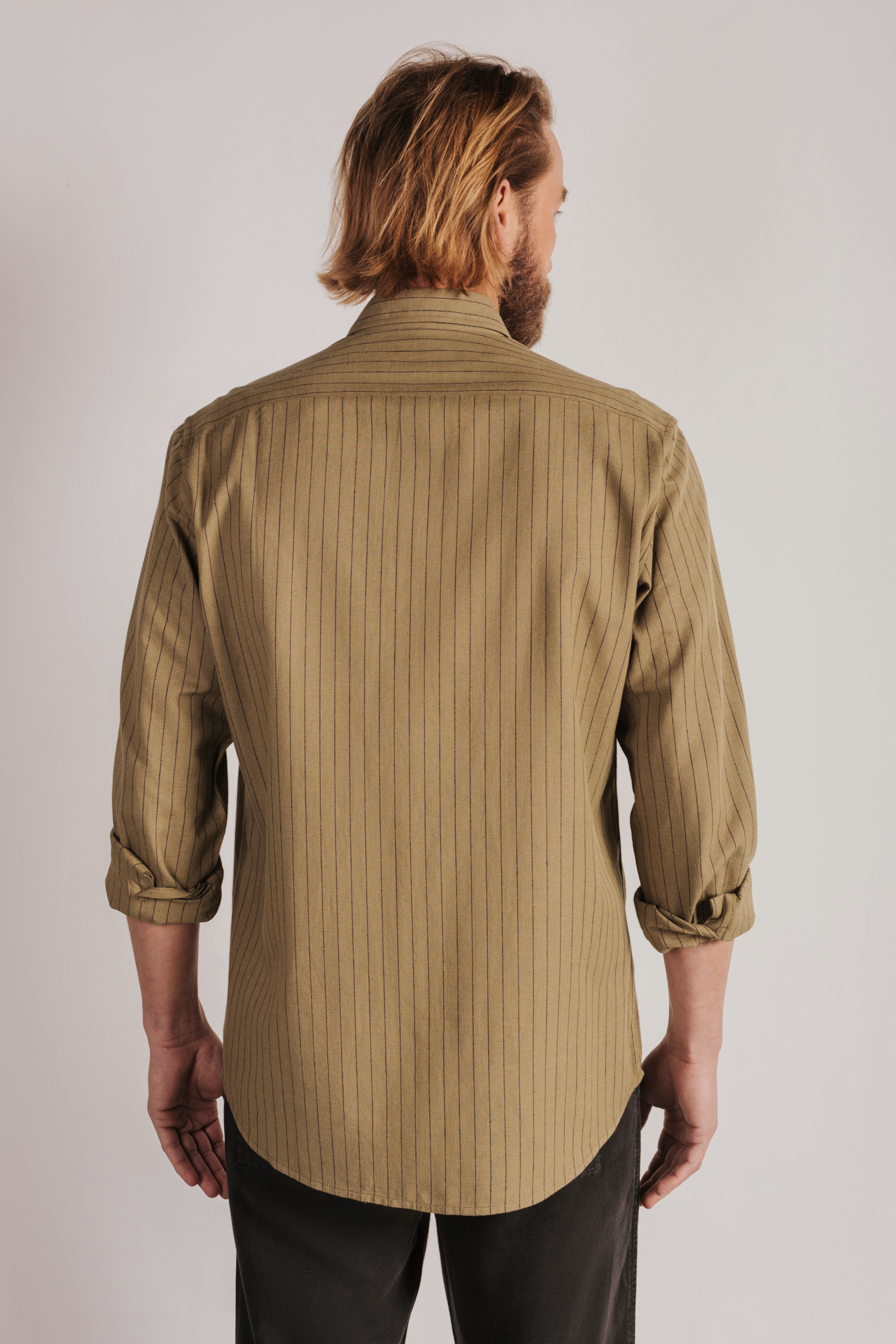 Camisa regular fit rayas lino