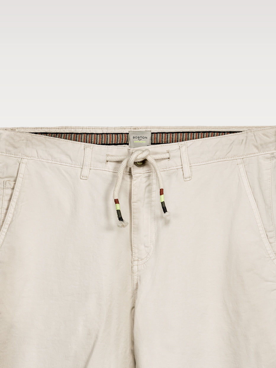 Bermuda chino details