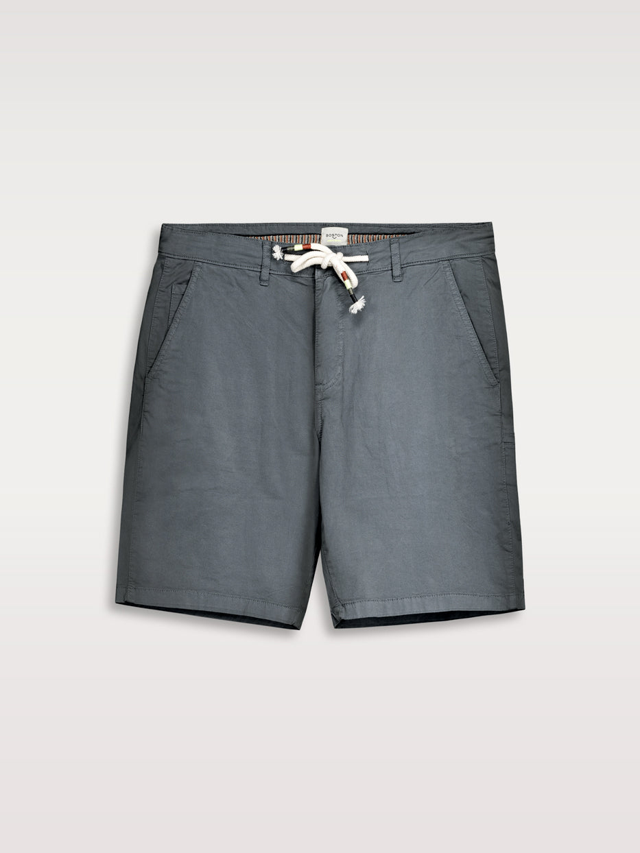 Bermuda chino details