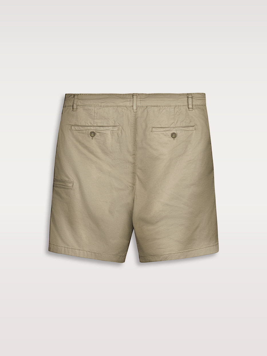 Bermuda chino details