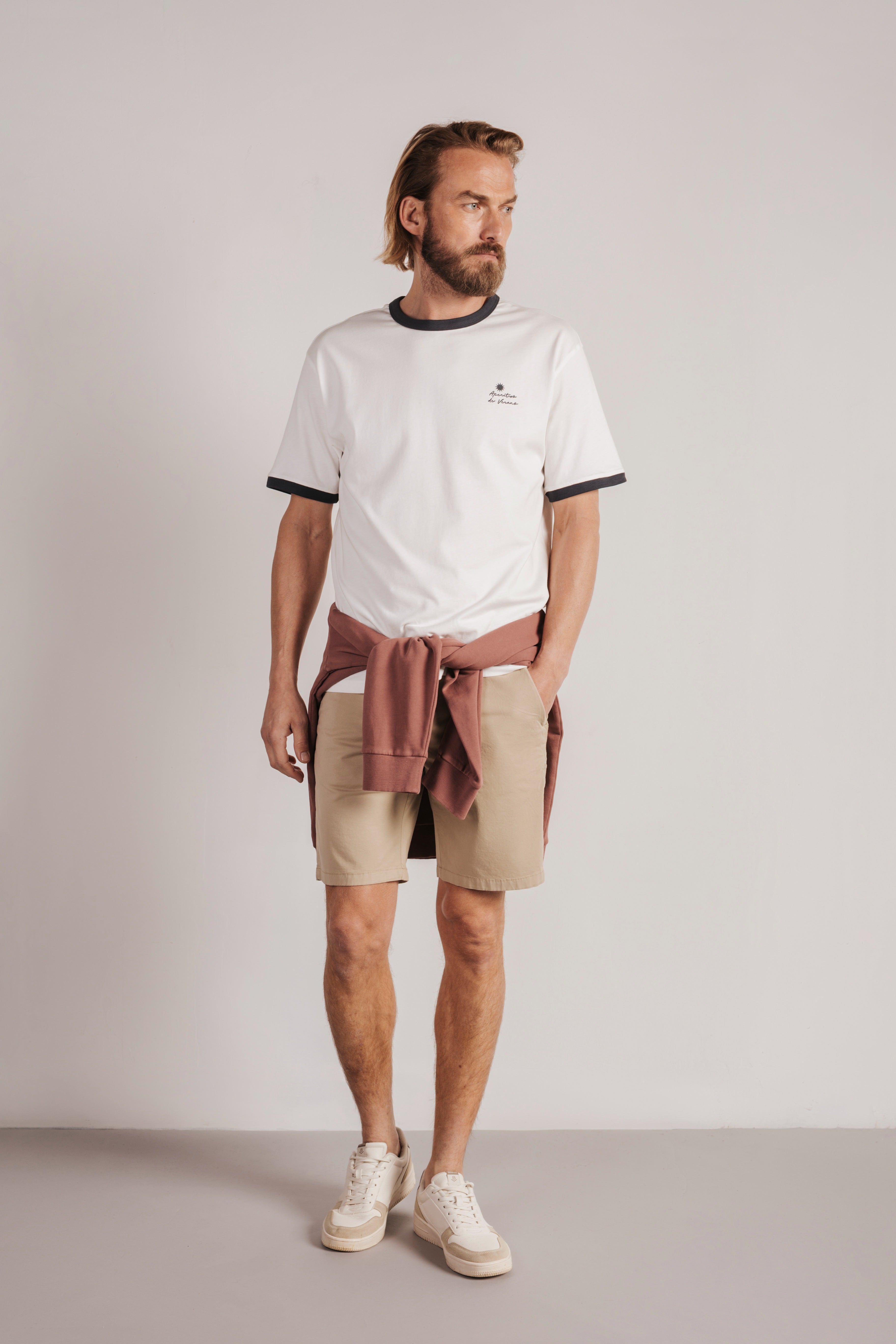 Bermuda chino details