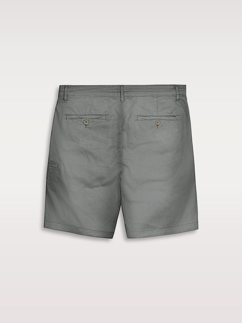 Bermuda chino details