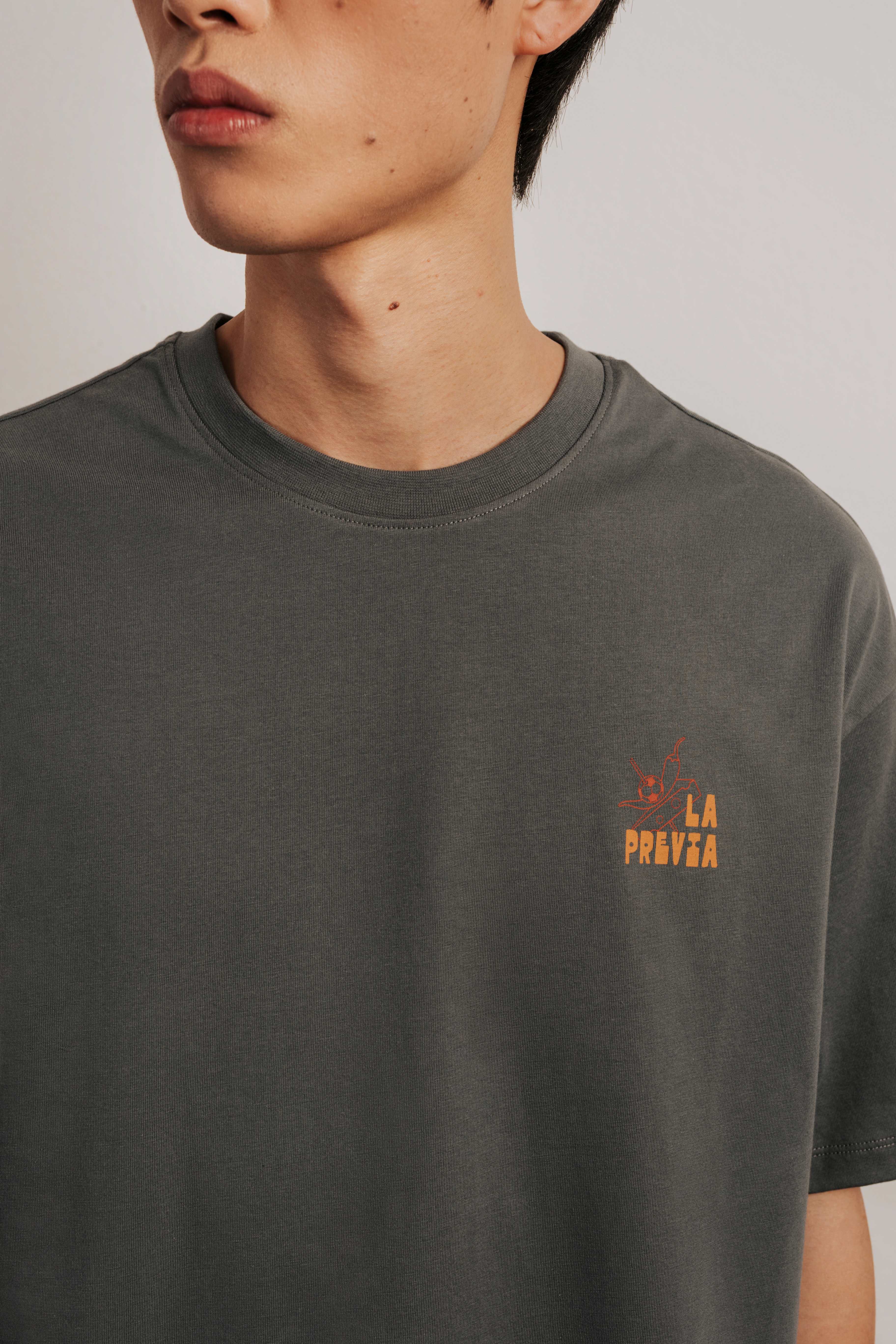 Camiseta oversize "La Previa"
