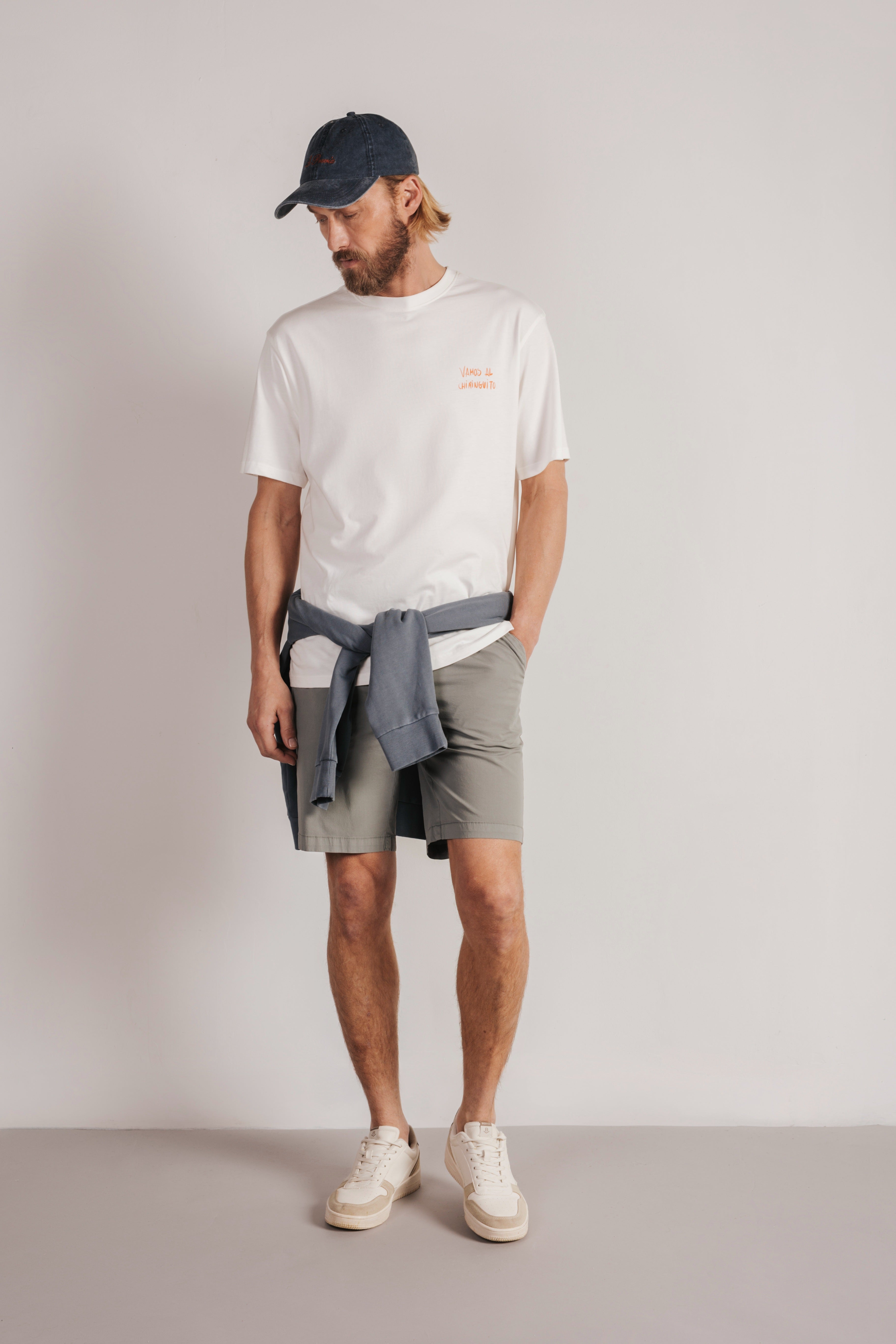 Ultra-lightweight Bermuda jogger