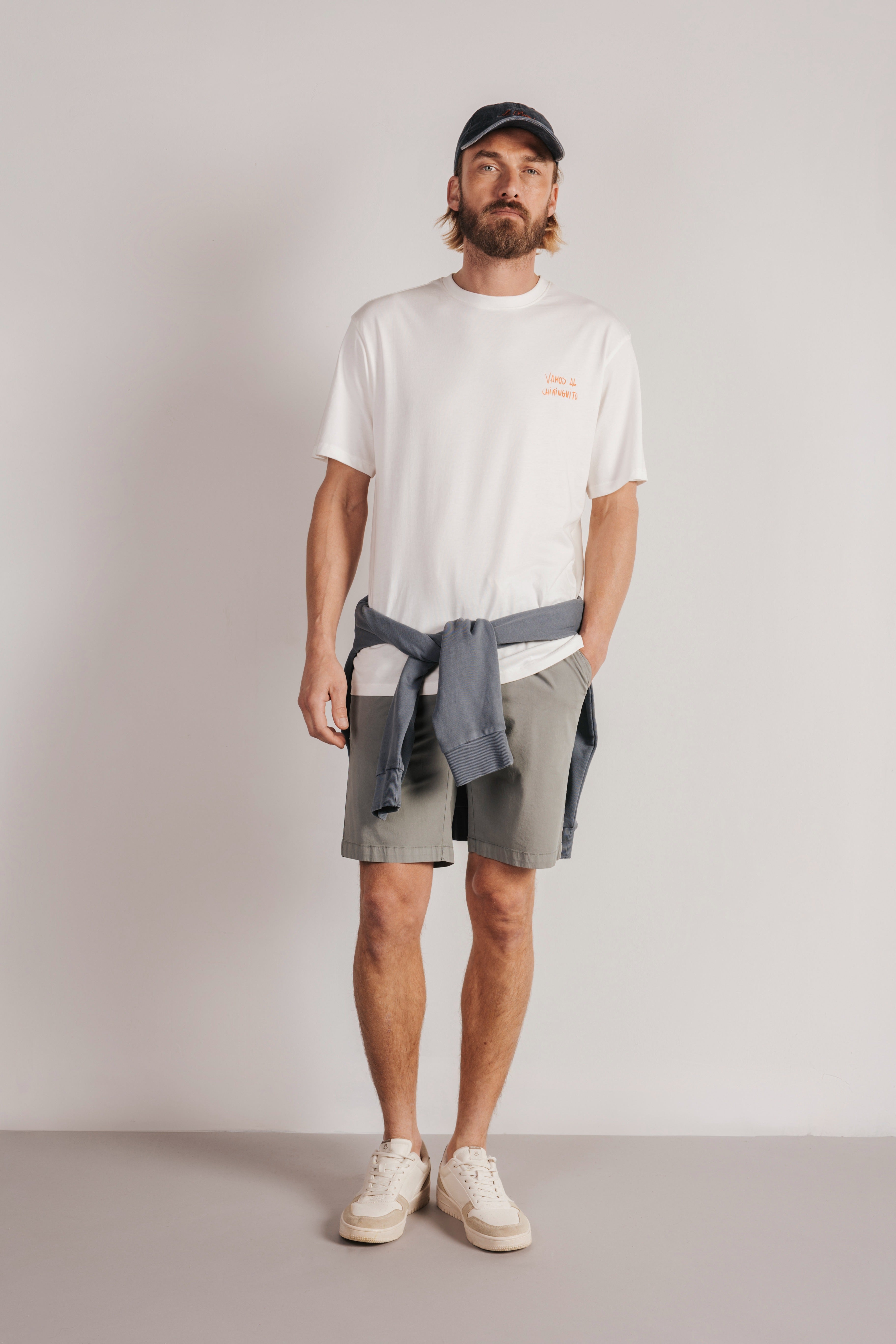 Ultra-lightweight Bermuda jogger