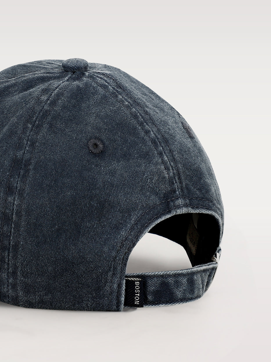 Washed cap with embroidery