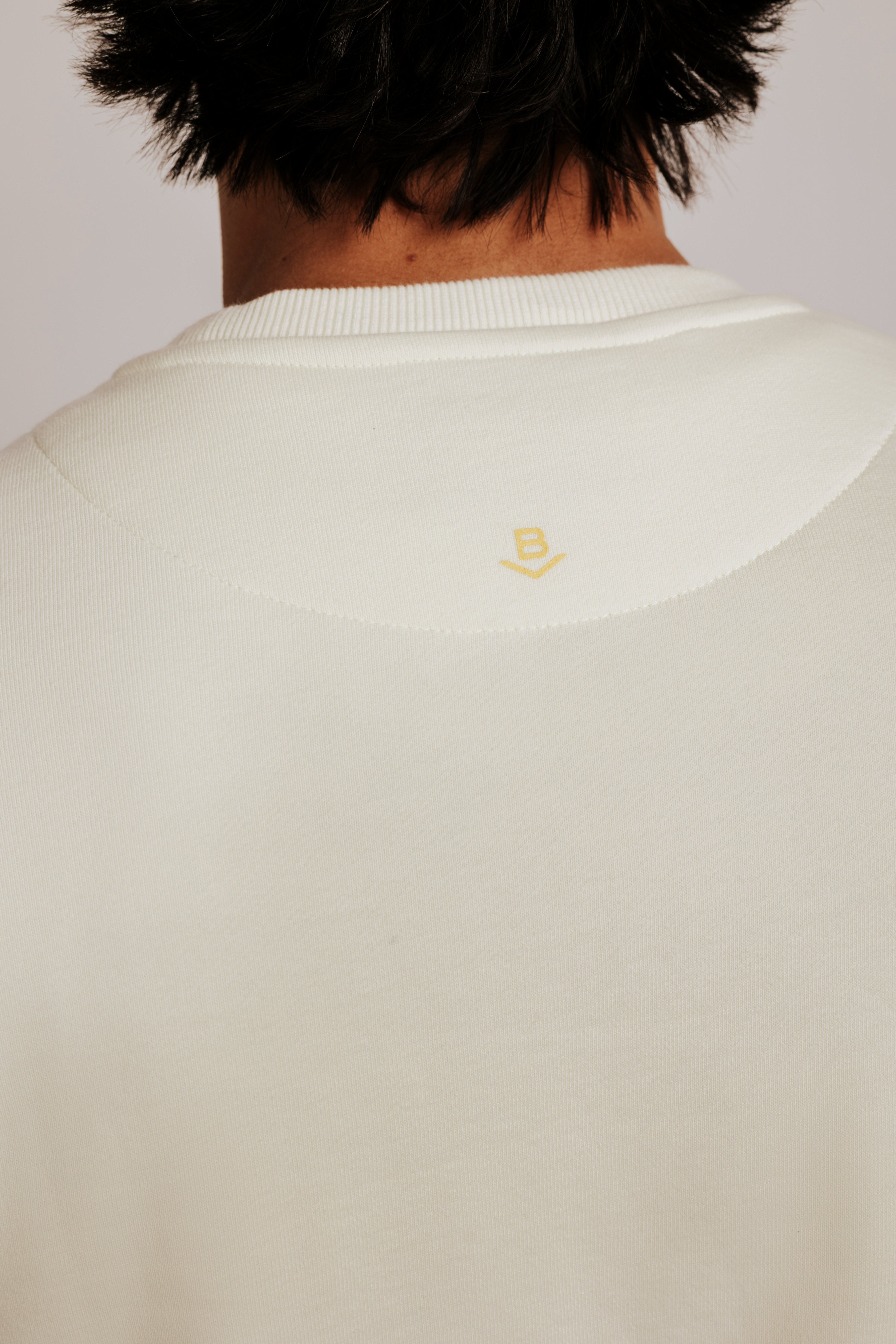 Sudadera confort etiqueta