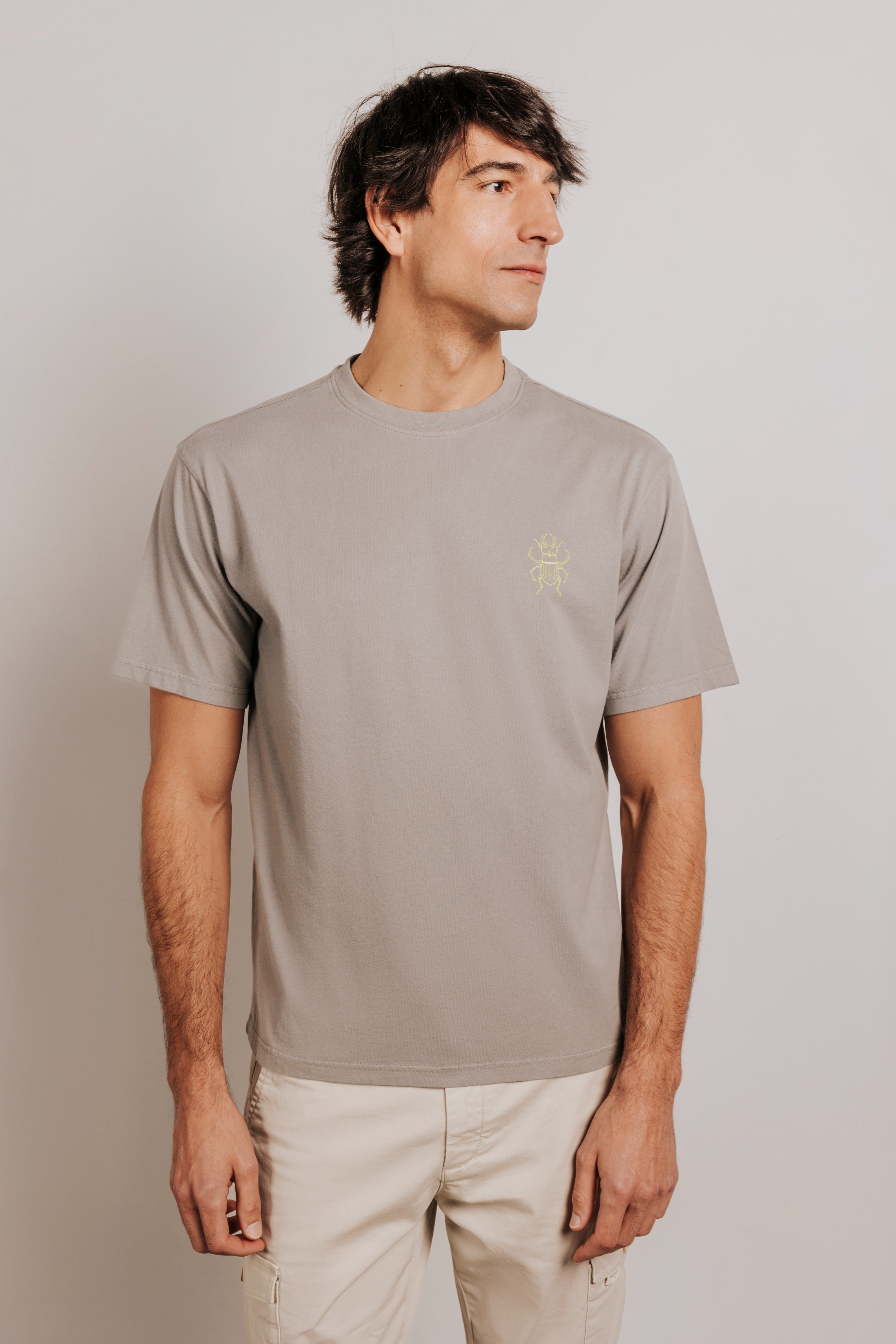 Camiseta confort escarabajo
