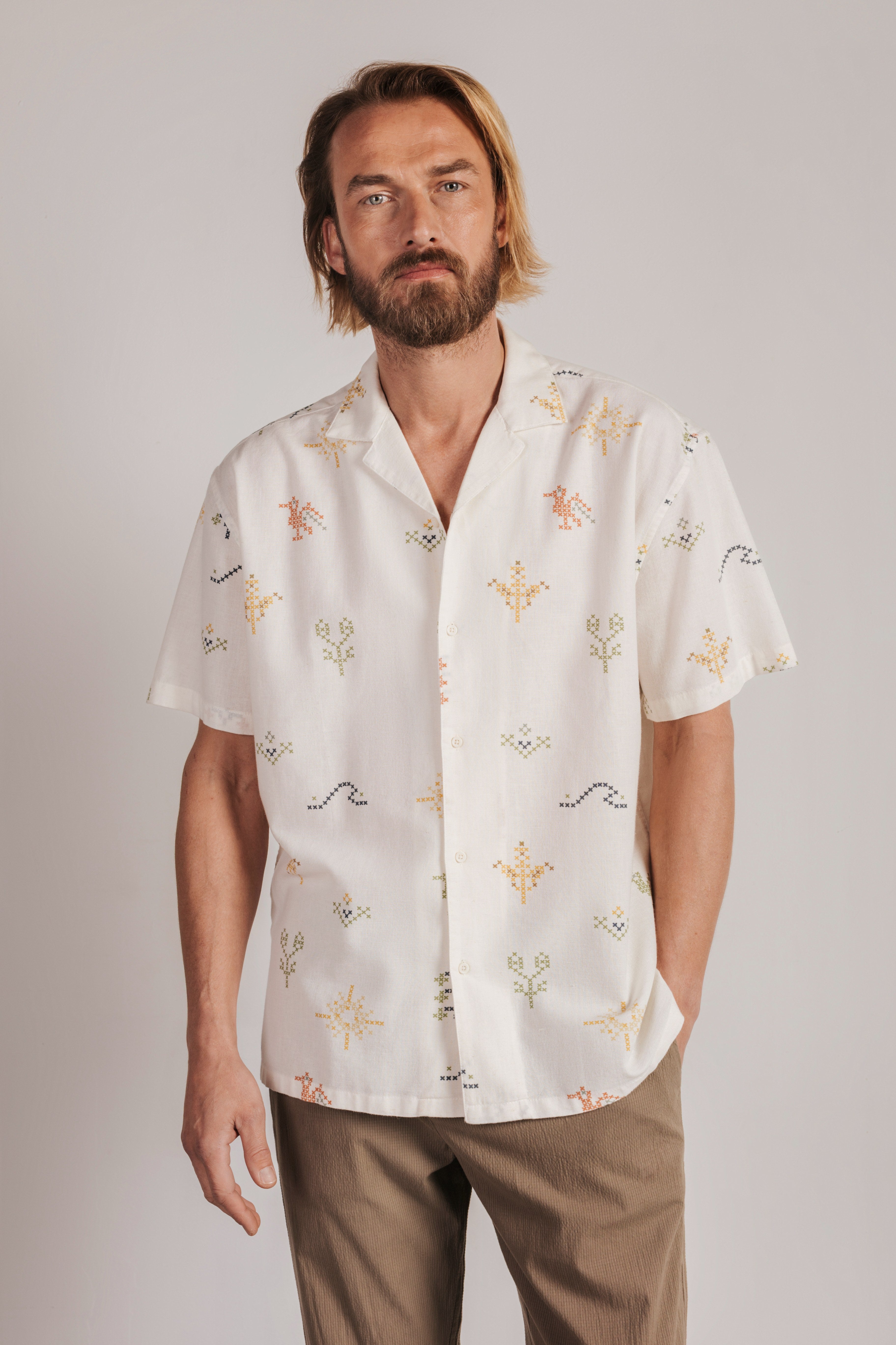Camisa lino estampado crochet