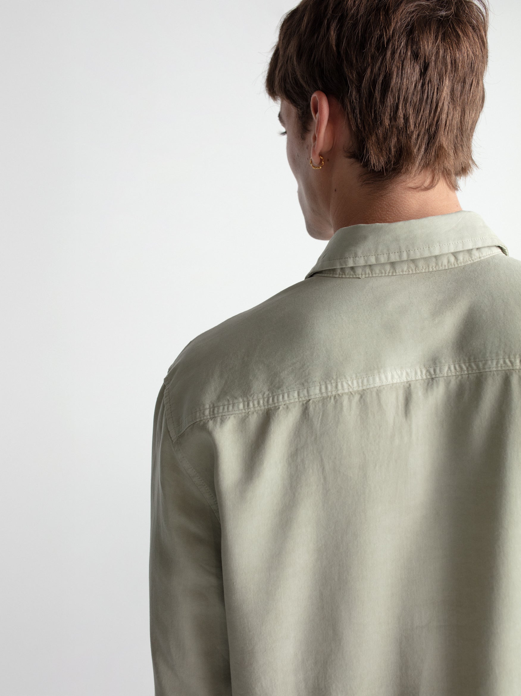 Camisa regular fit fluida