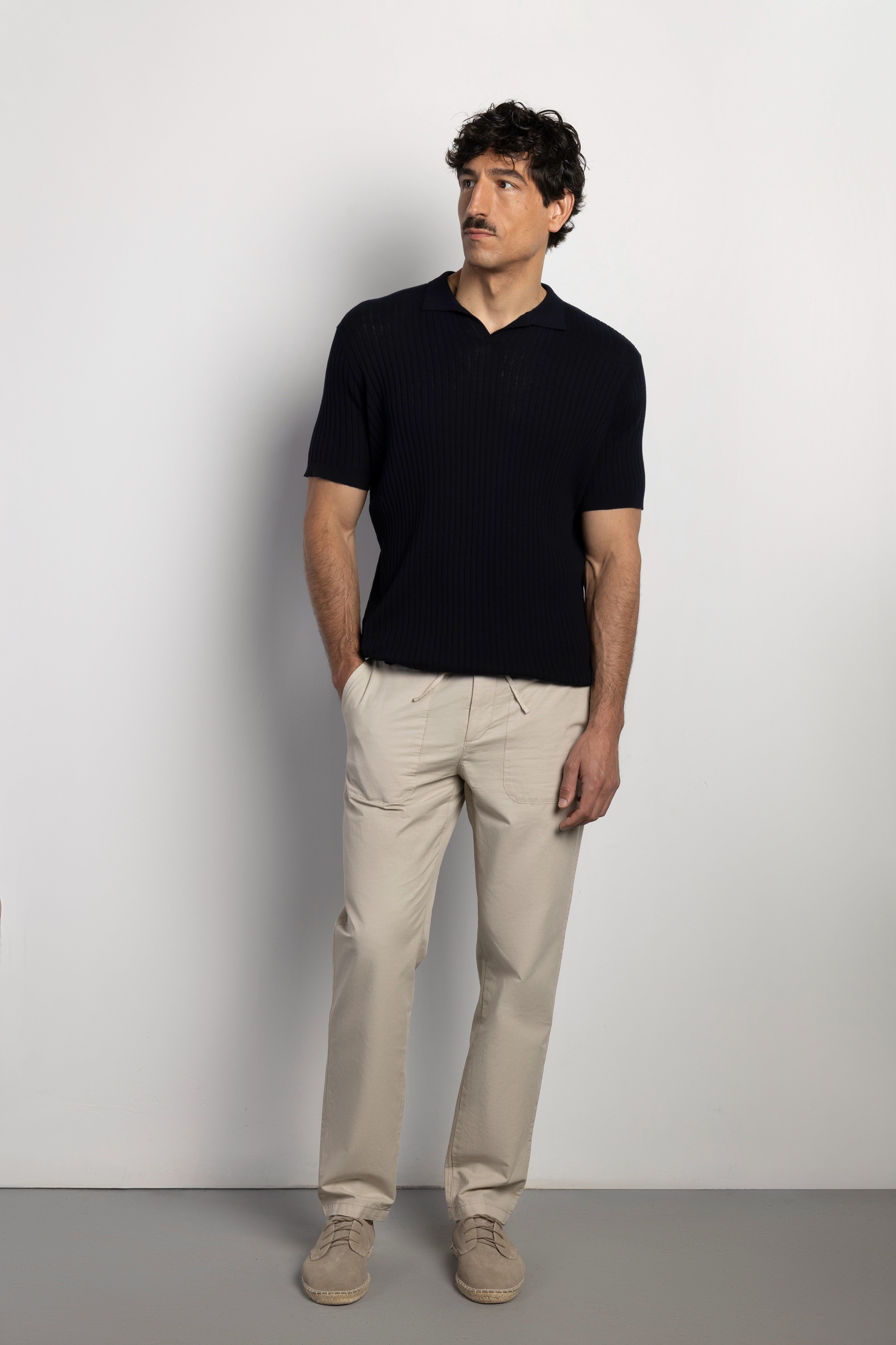 Casual details trousers