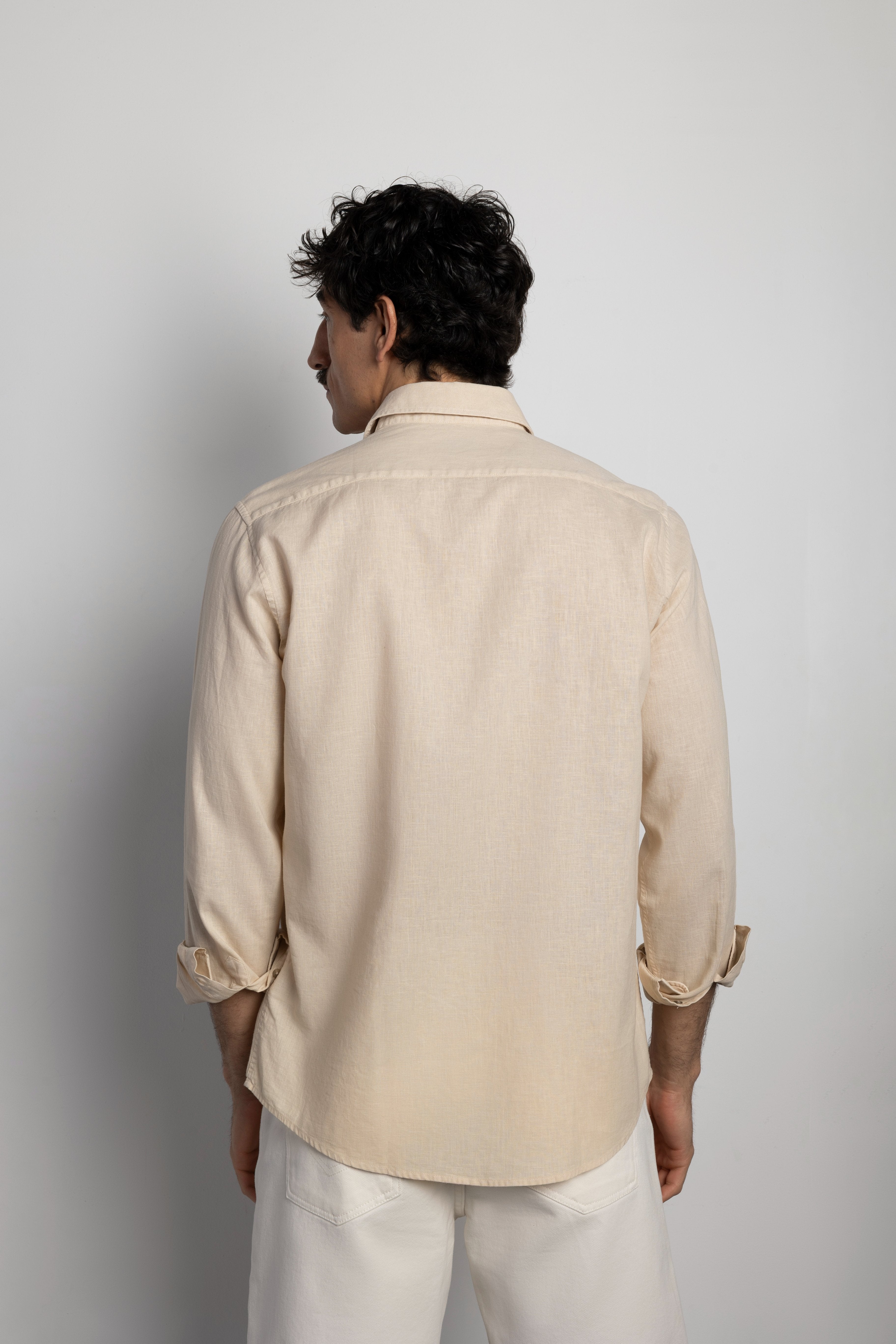 Camisa regular fit lino