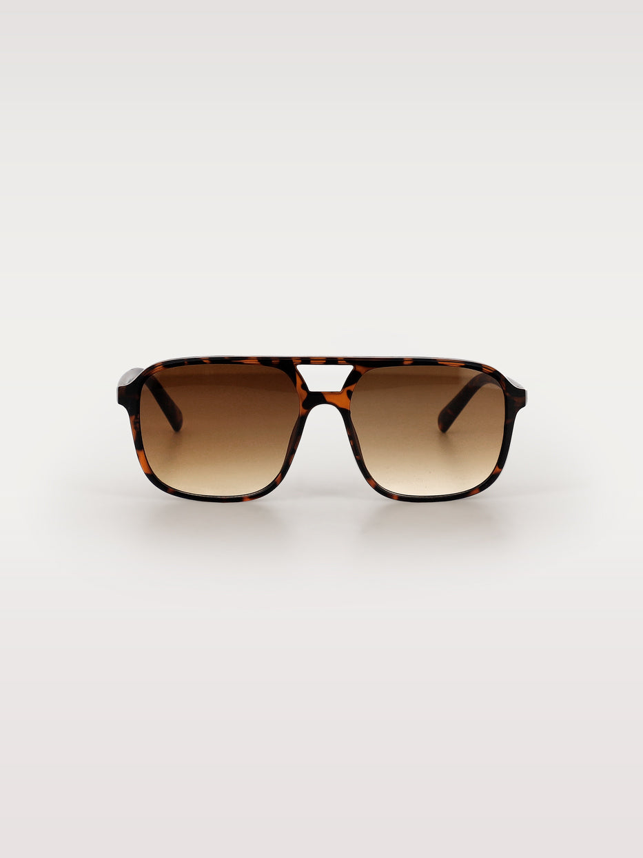 Tortoise shell aviator glasses