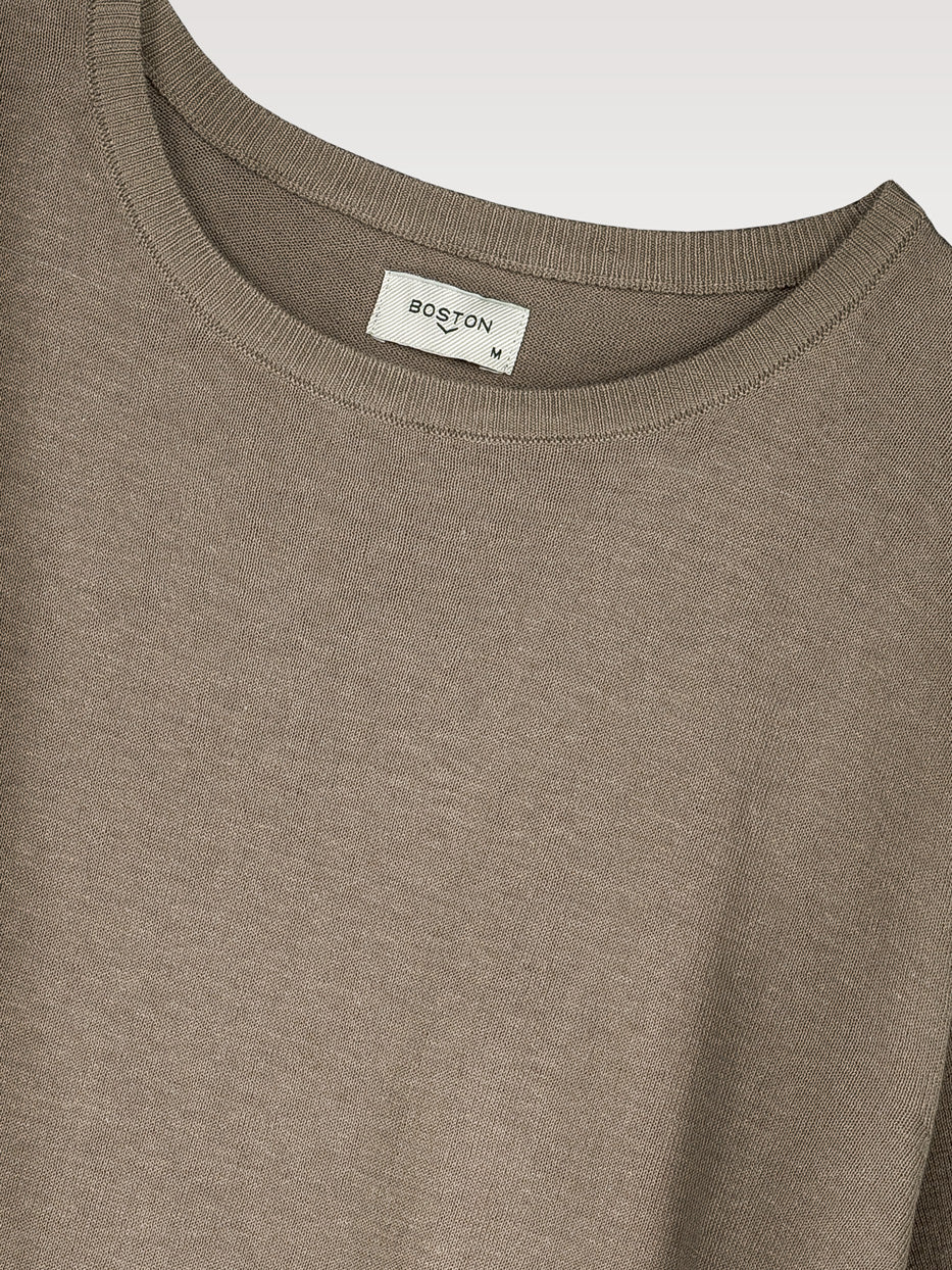 Short-sleeved knitted t-shirt