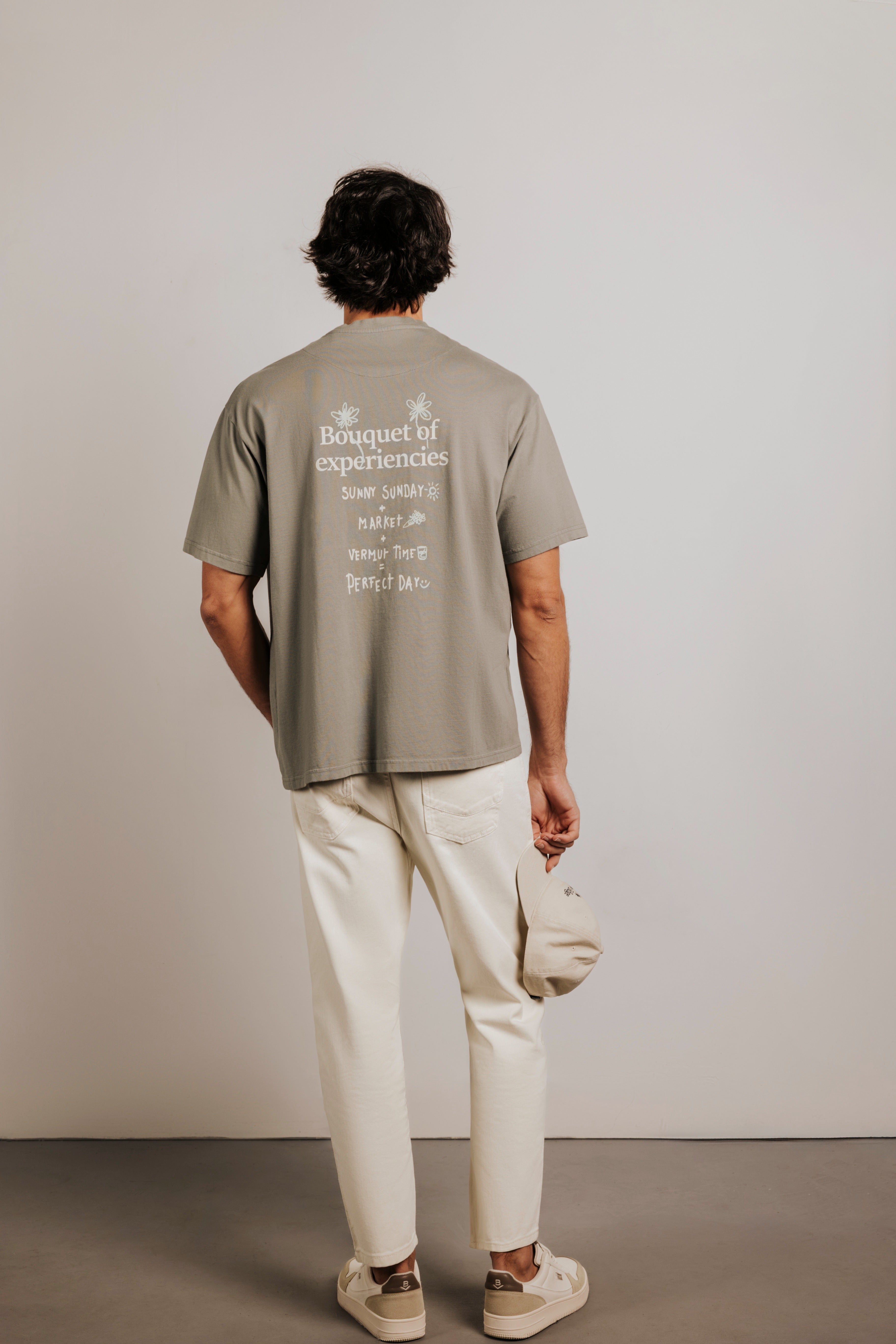 Oversized bouquet t-shirt
