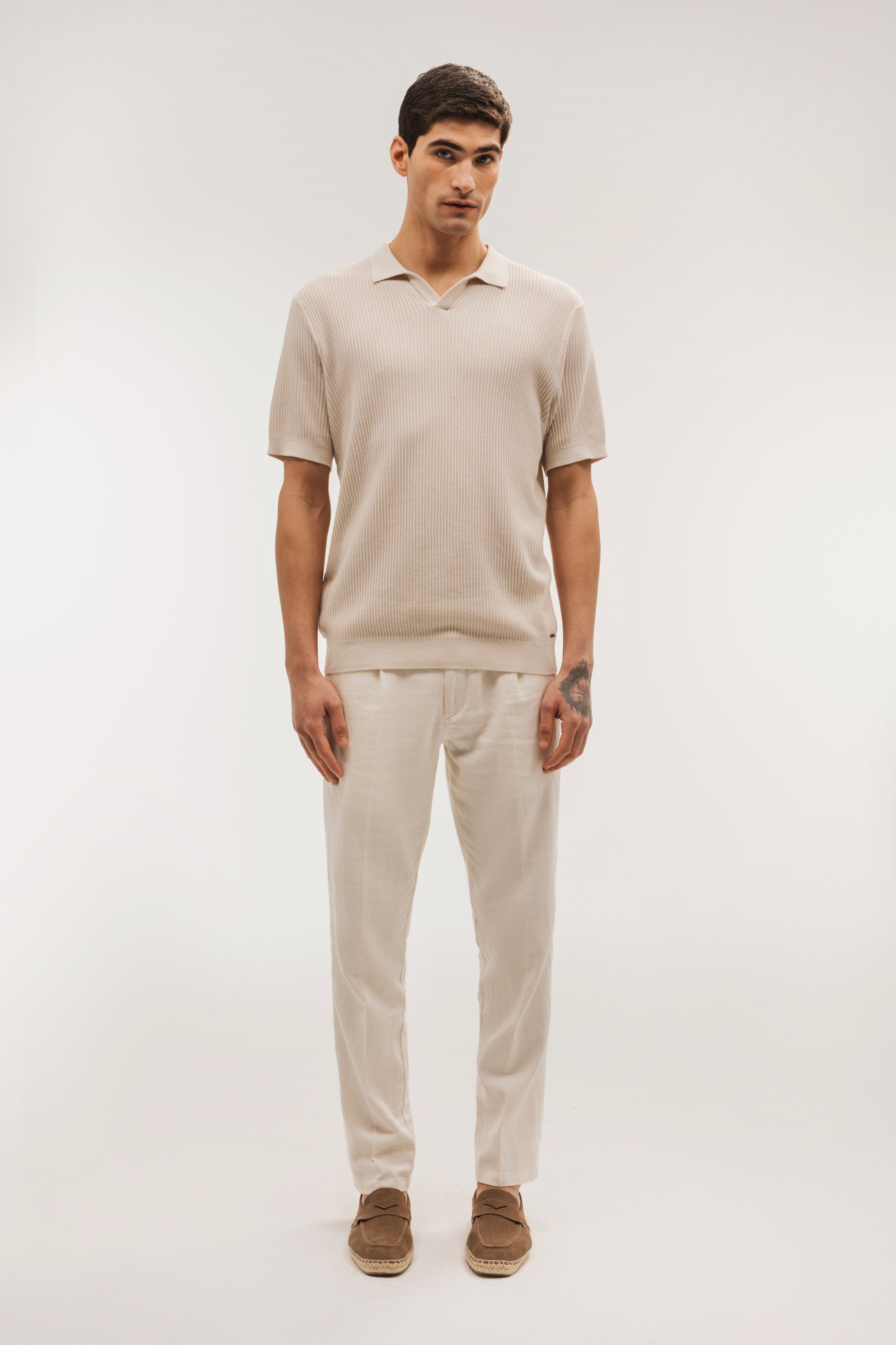 Polo shirt, short sleeves, structured knit fabric