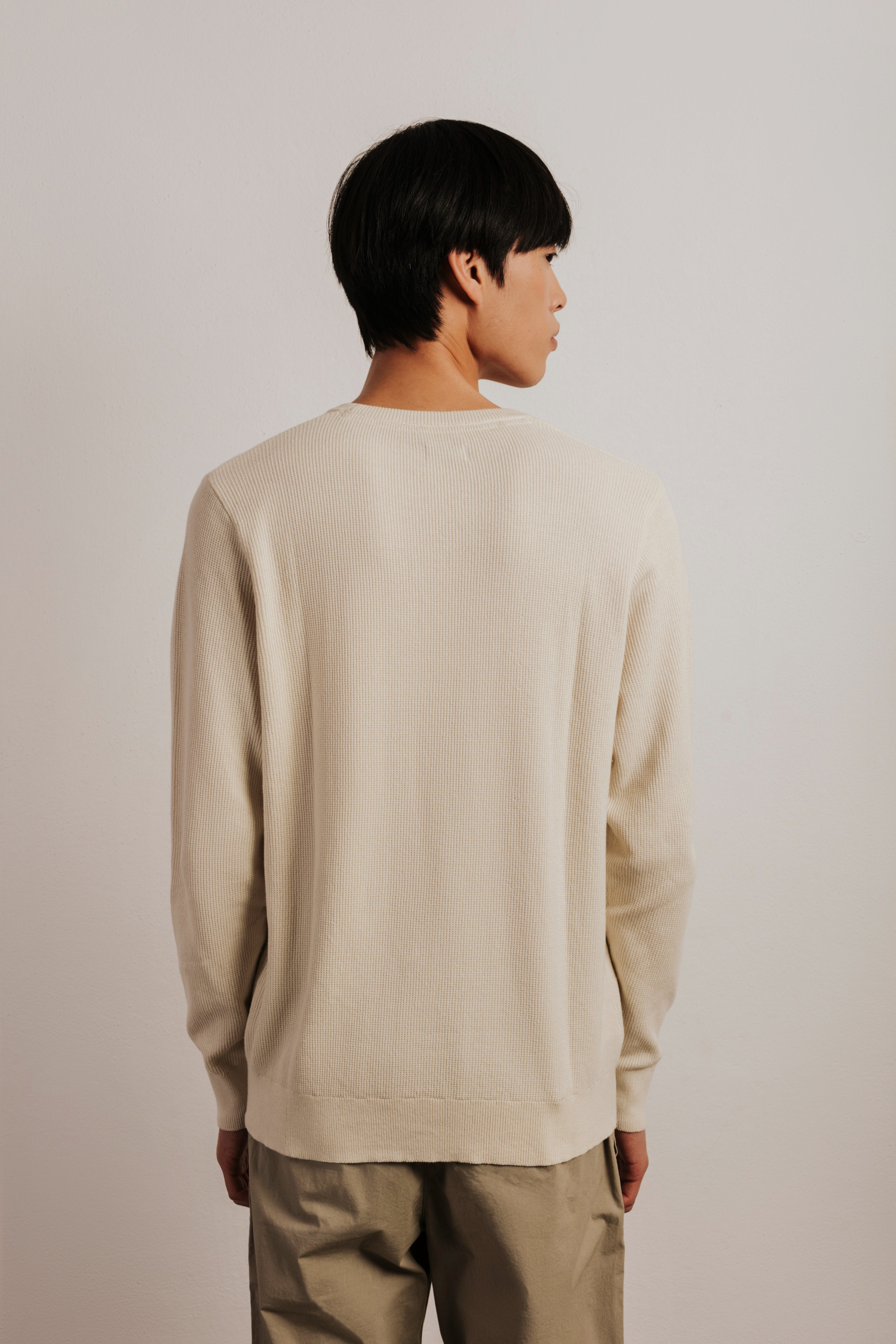 Box neck jersey structure