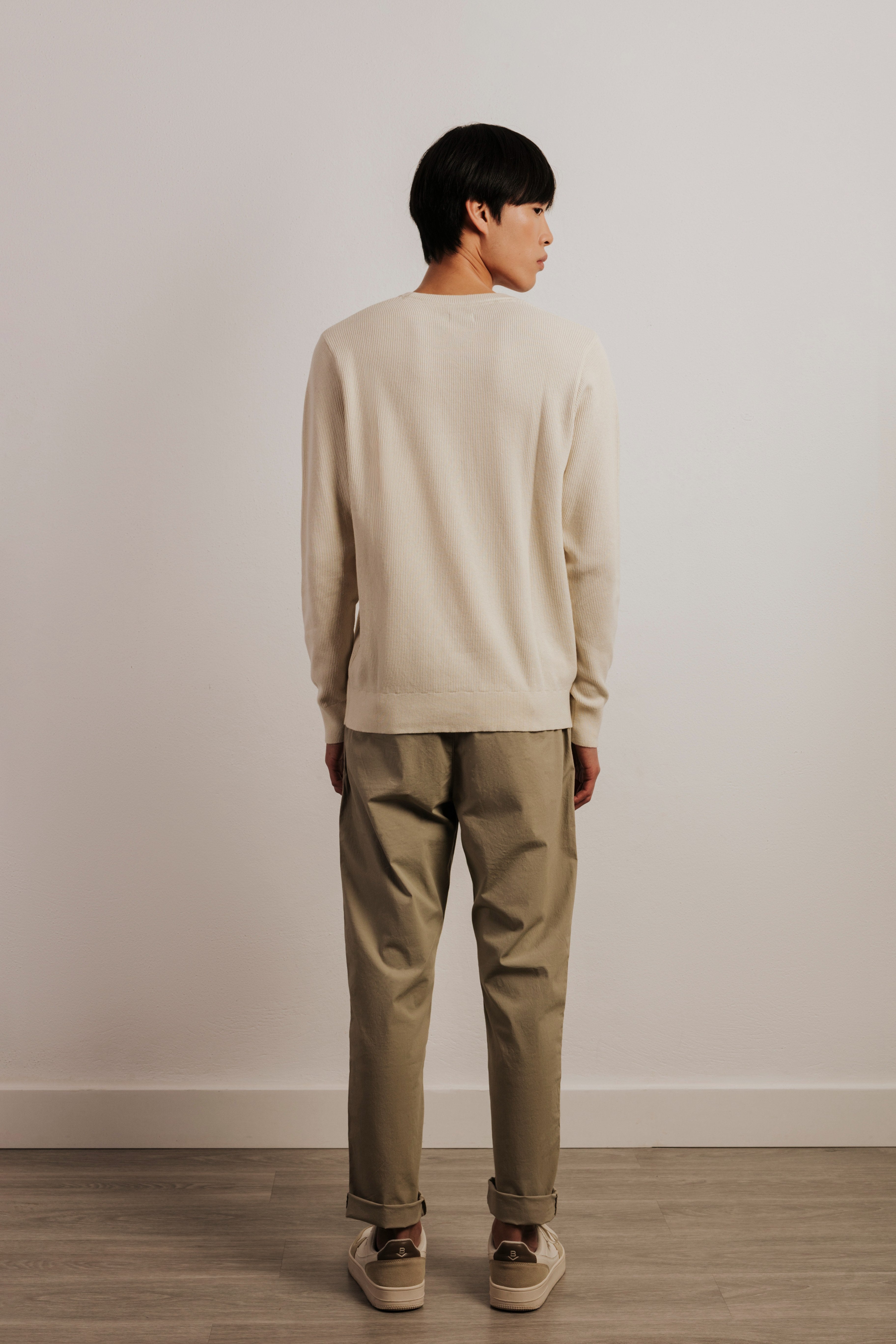 Box neck jersey structure