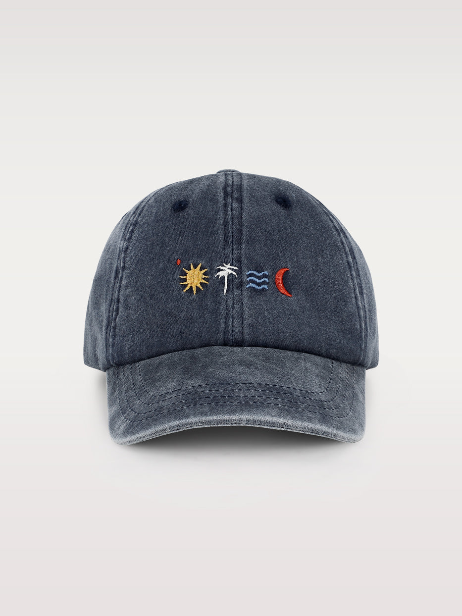 Washed cap with embroidery