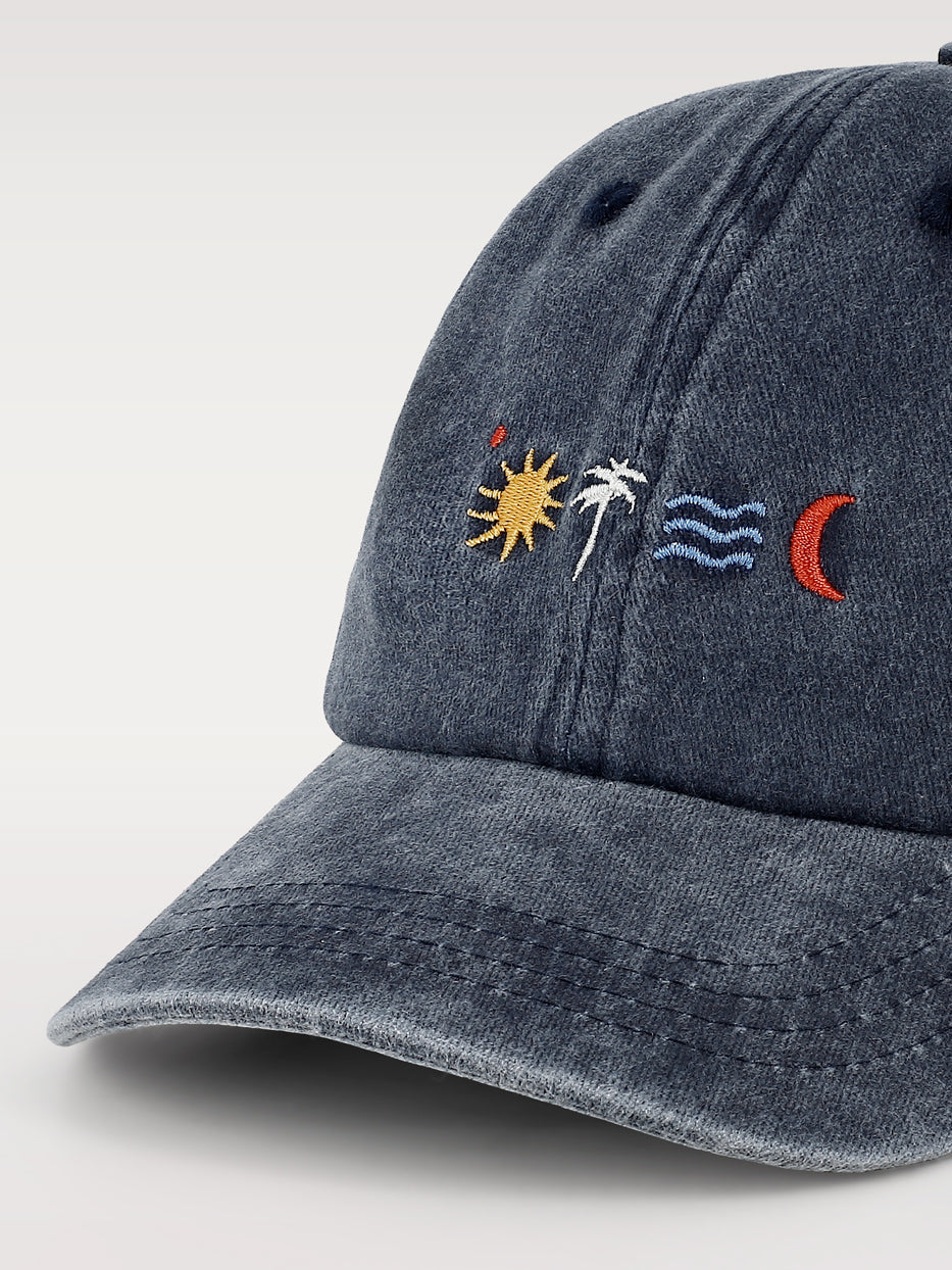 Washed cap with embroidery