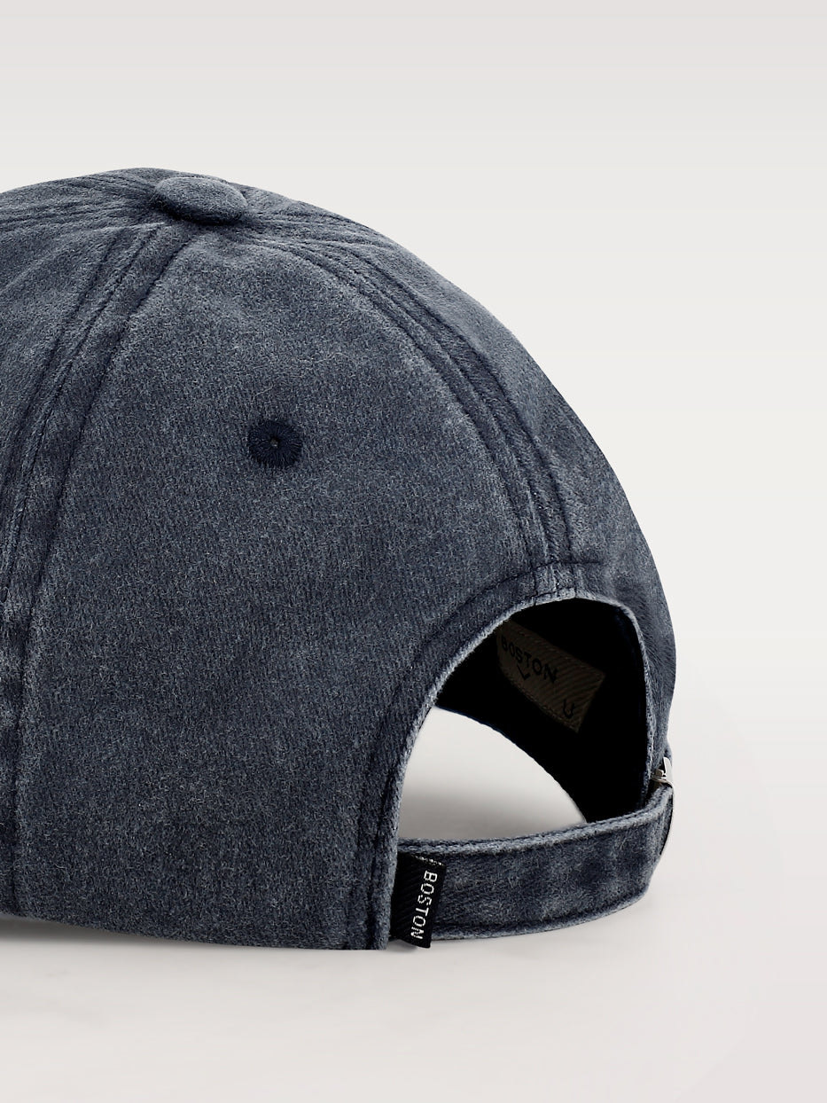 Washed cap with embroidery