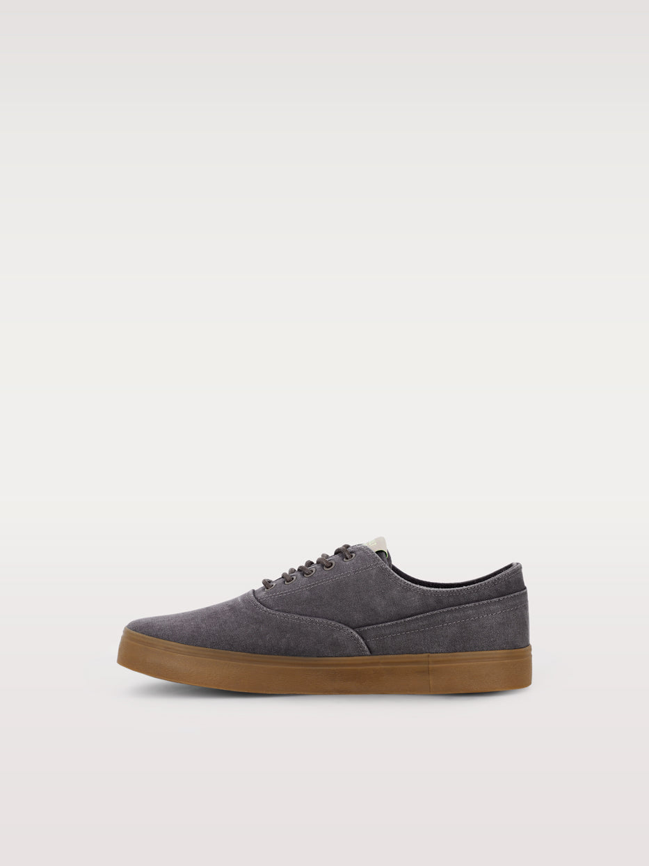 Canvas shoe