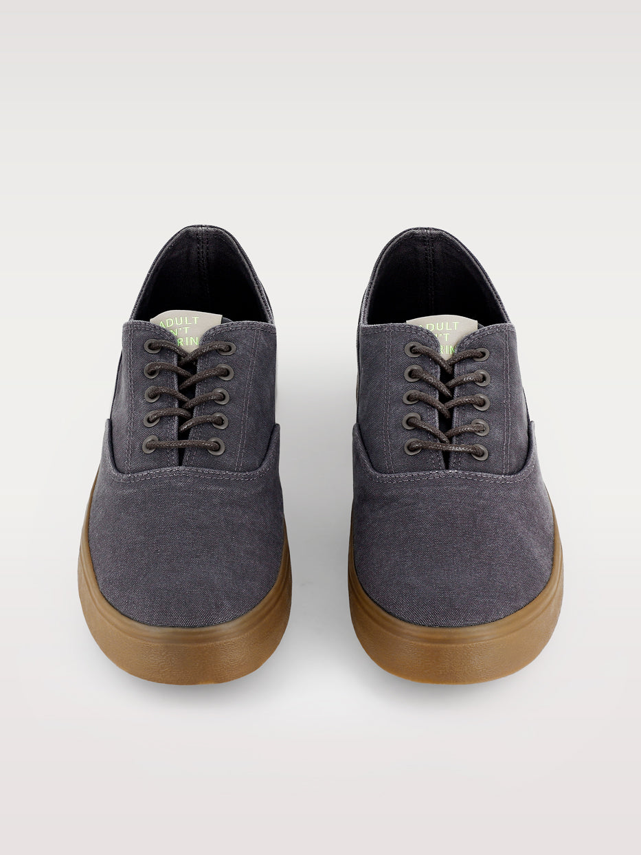 Canvas shoe