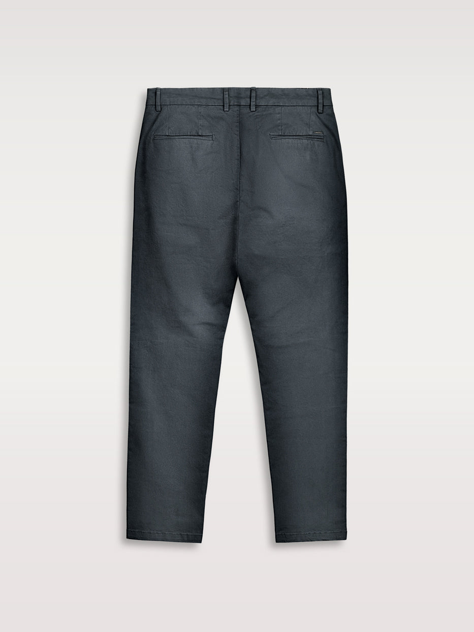 Pantalón chino slim fit esencial