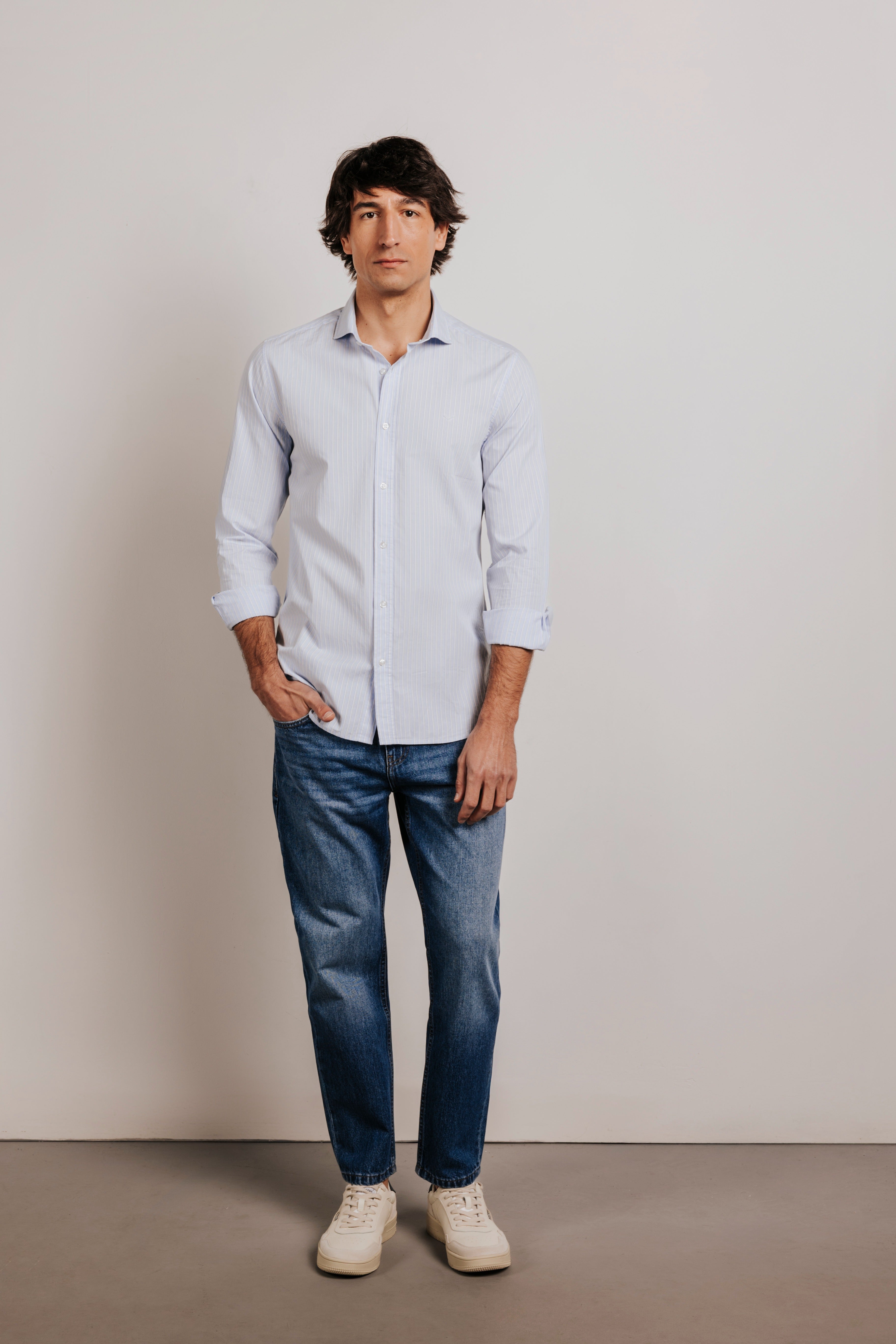 Pantalón tejano tapered
