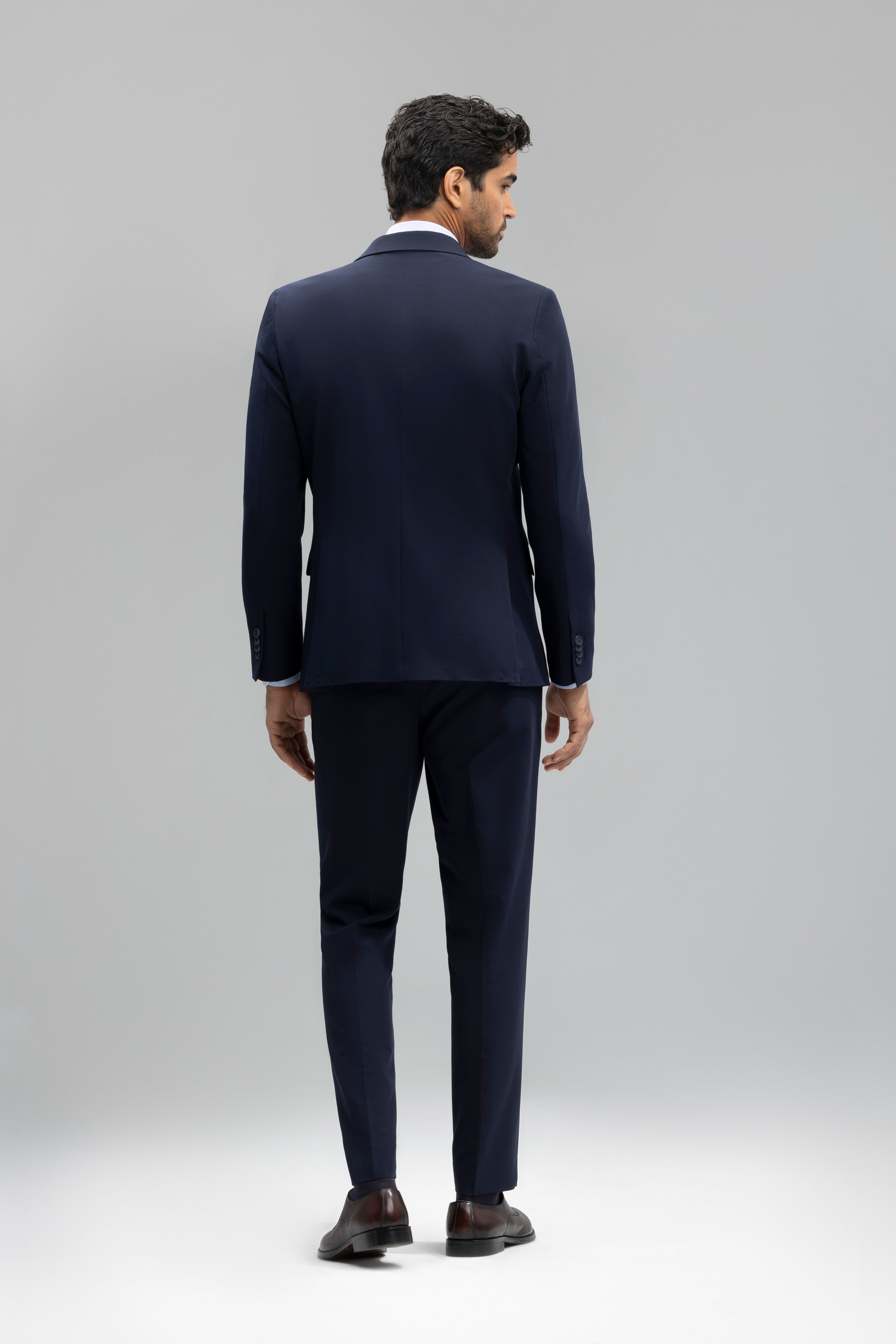 Pantalón traje slim fit liso