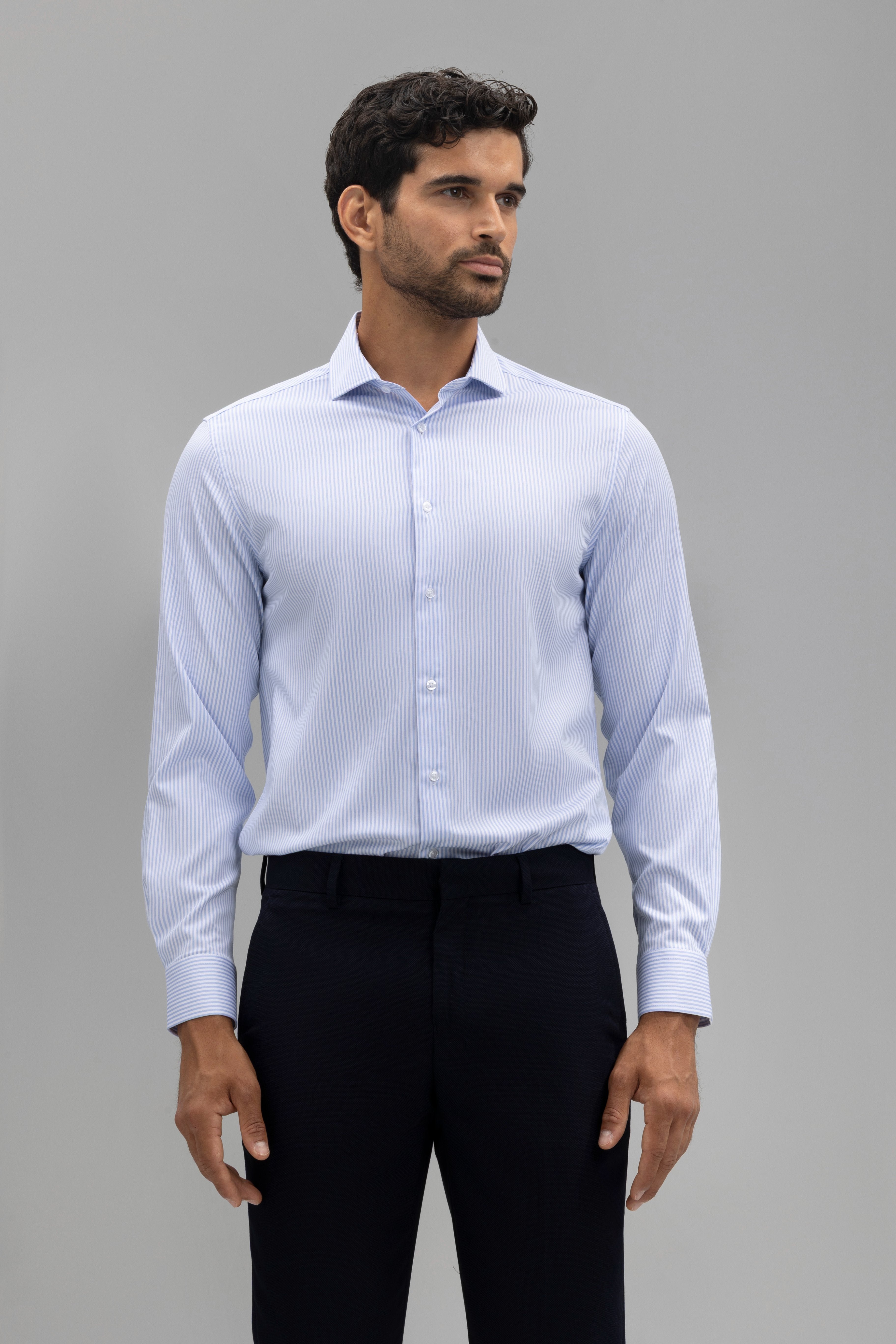 Camisa vestir slim fit con pinza water repellent