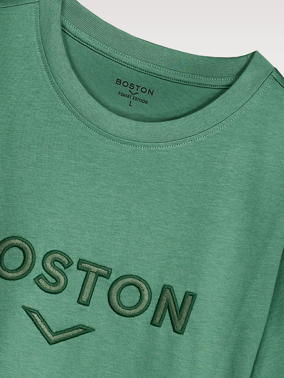 Camiseta confort logo bordado