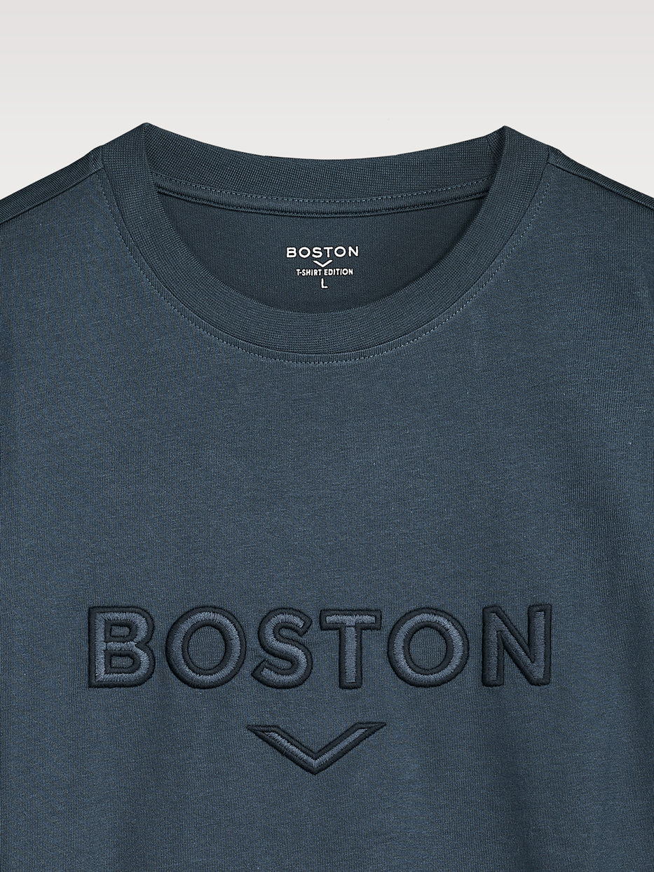 Camiseta confort logo bordado