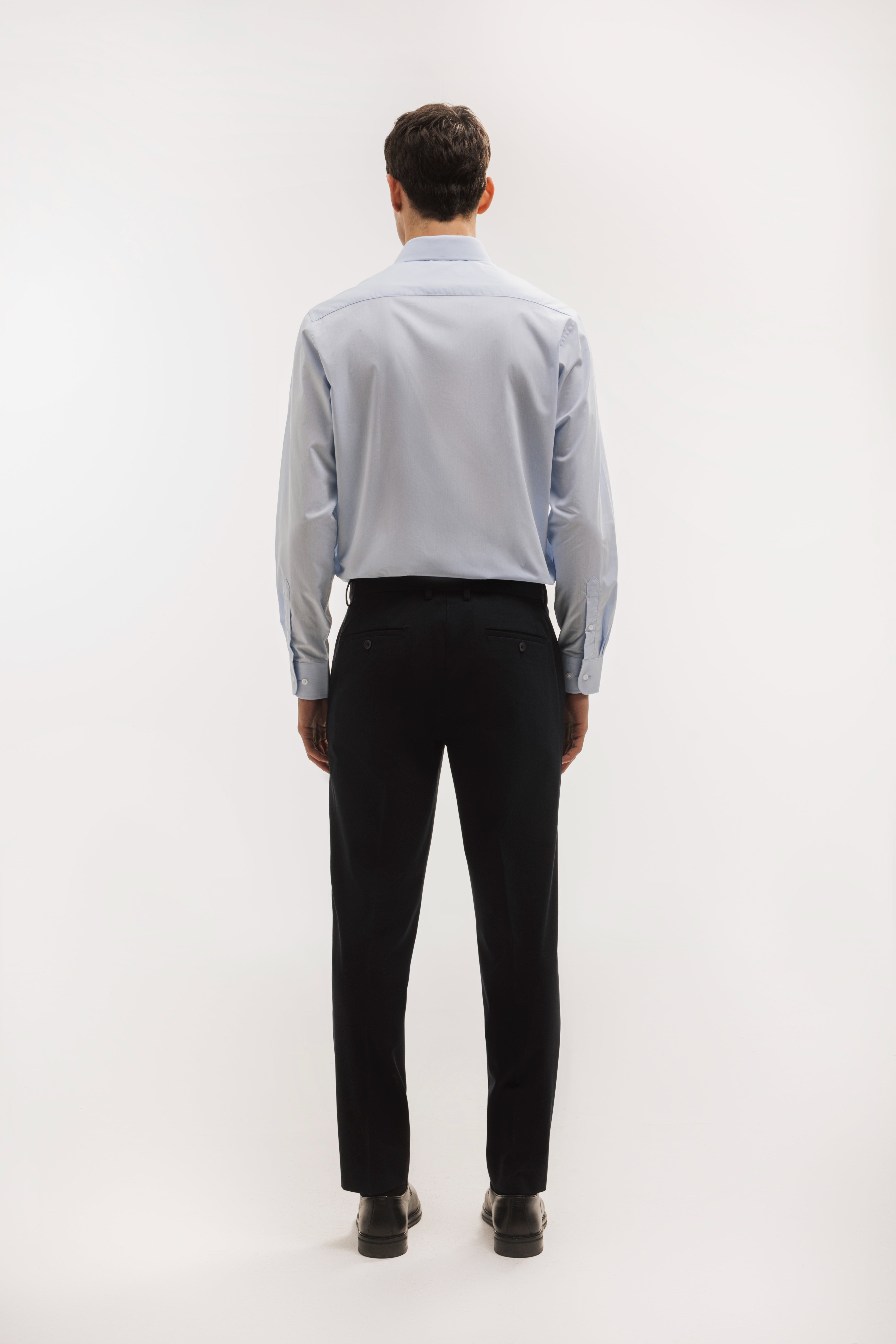 Dress shirt with mixed cuffs