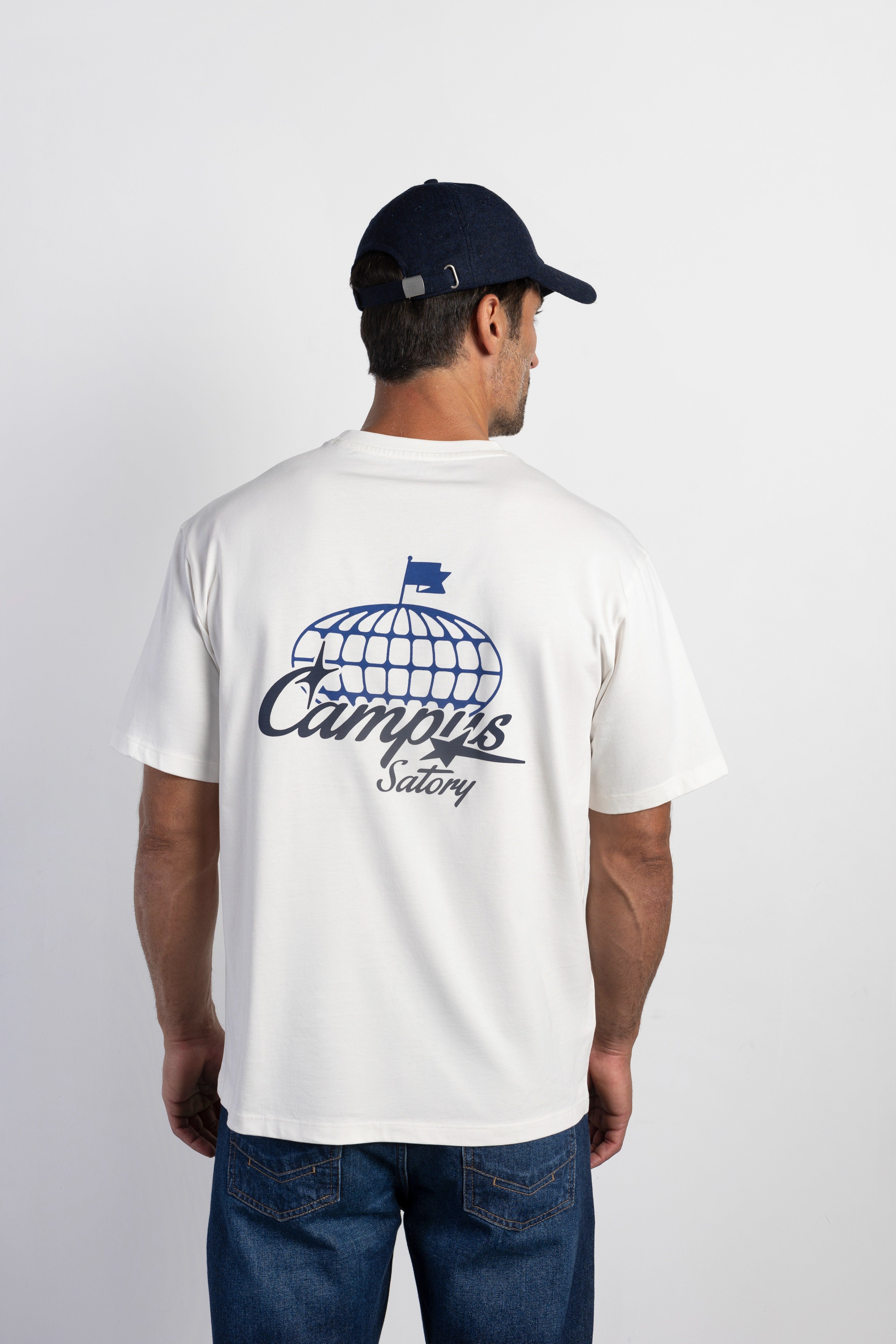 Camiseta confort gráfica 'Campus Satori'