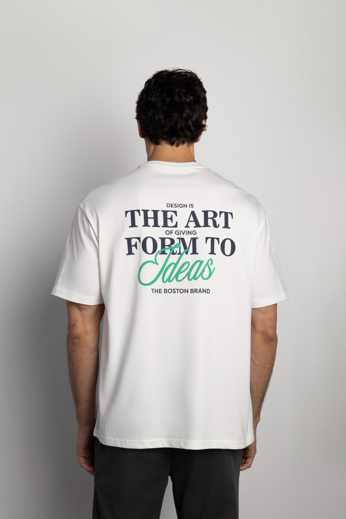 Camiseta oversize gráfica