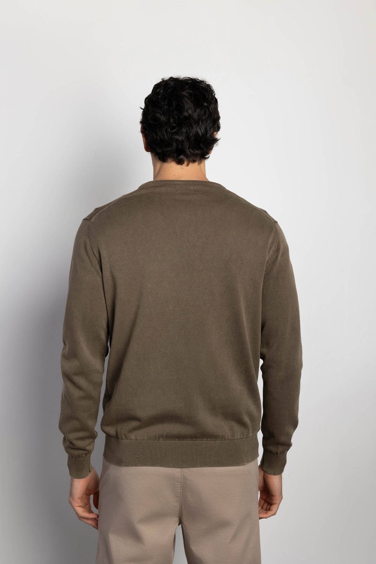 Jersey algodón cuello caja acid wash