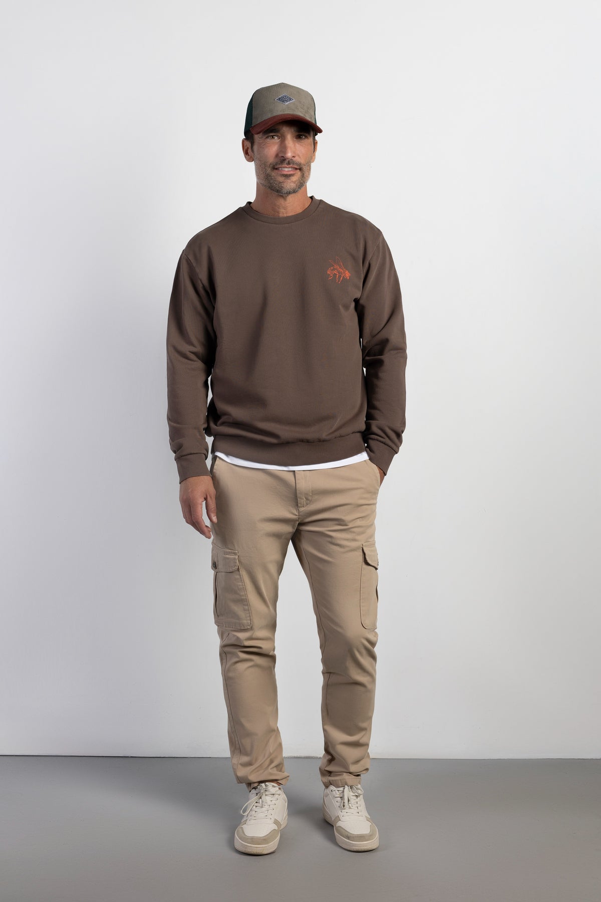 Pantalón slim fit chino cargo